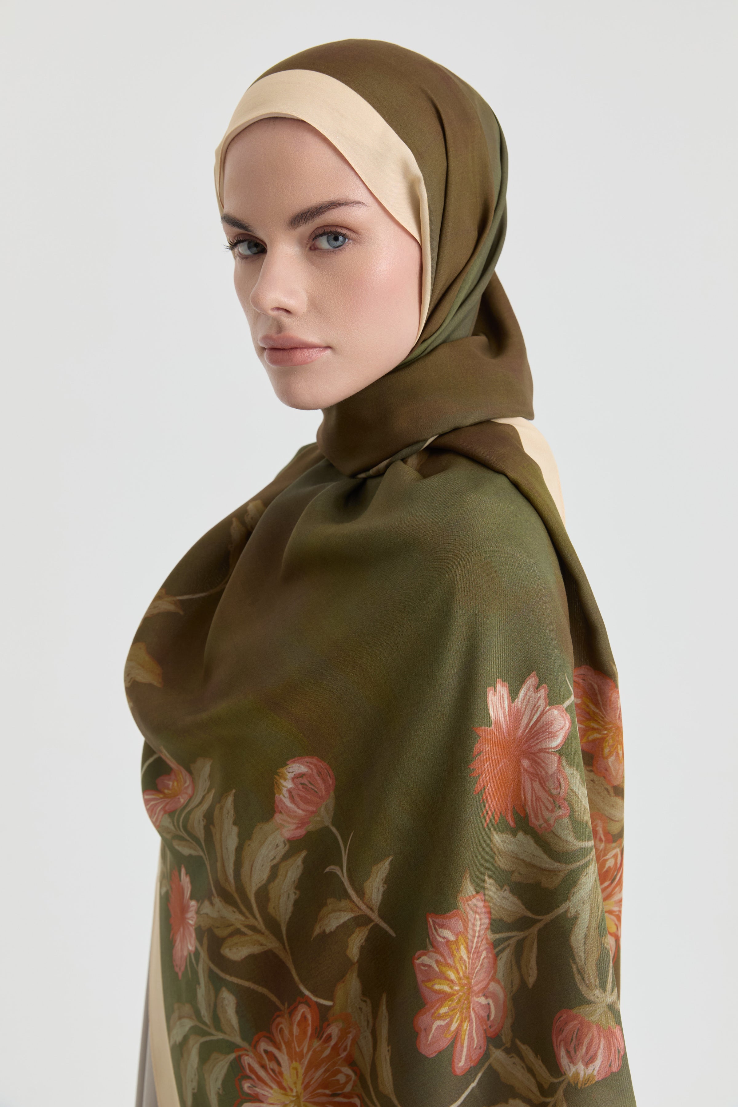 Funda Çiçek Desenli Natural Şal - Haki TUGBA