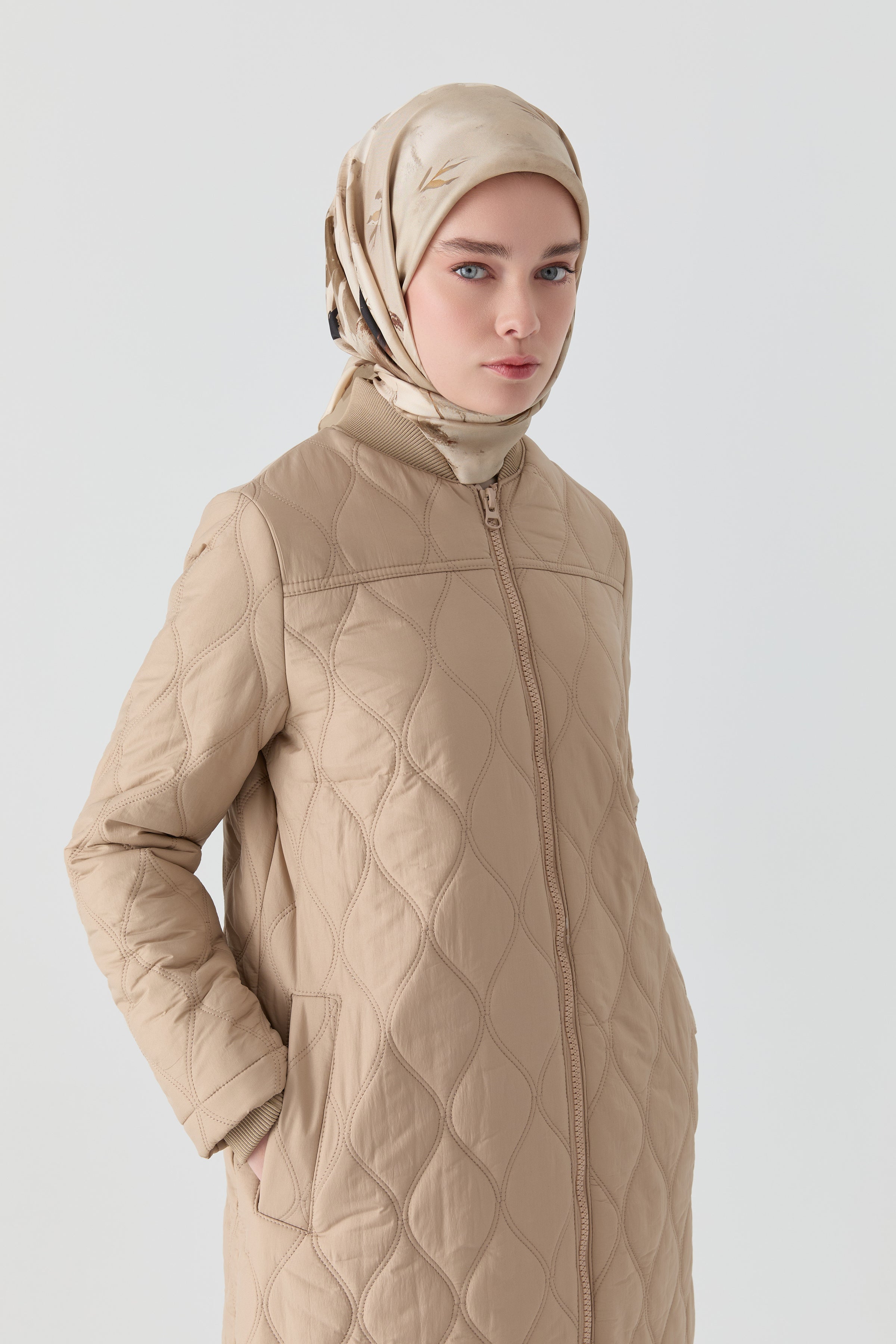 Pilot Yakalı Ribana Detaylı Kapitone Kaban - Taş TUGBA