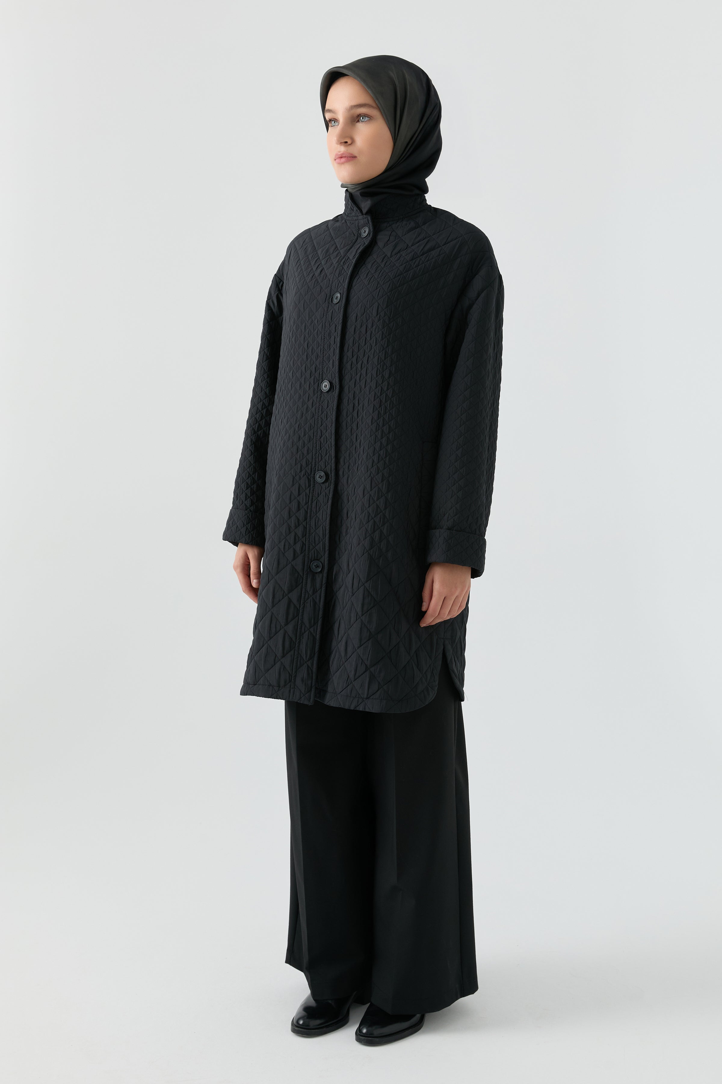 Baklava Desenli Mont - Siyah TUGBA