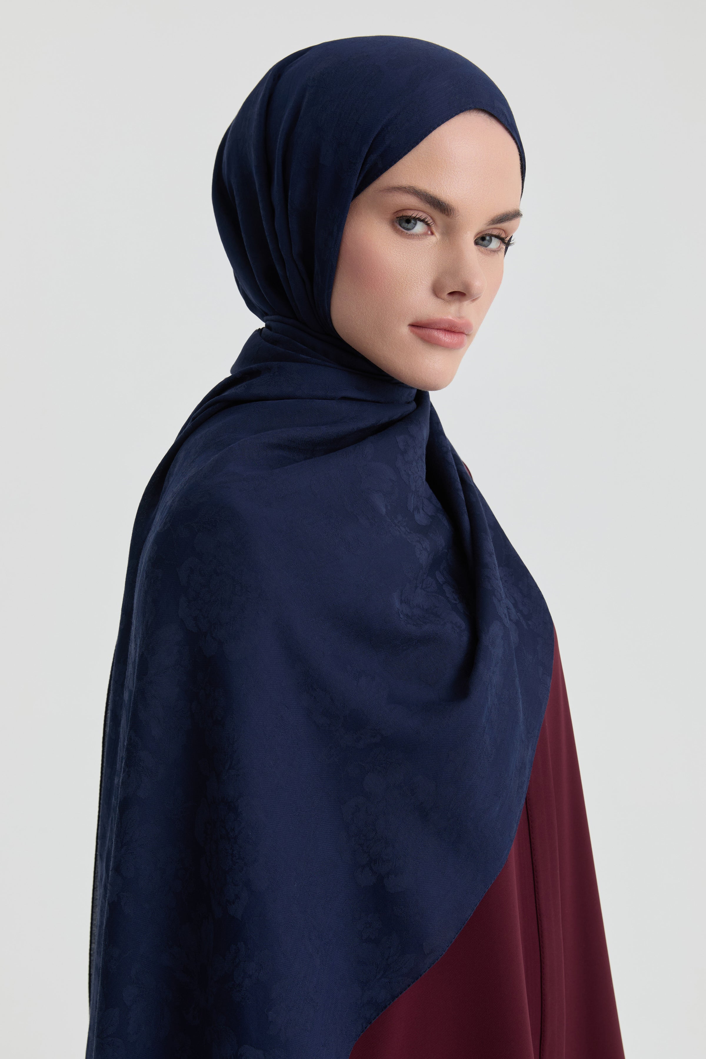 Roza Jakar Şal - Lacivert TUGBA