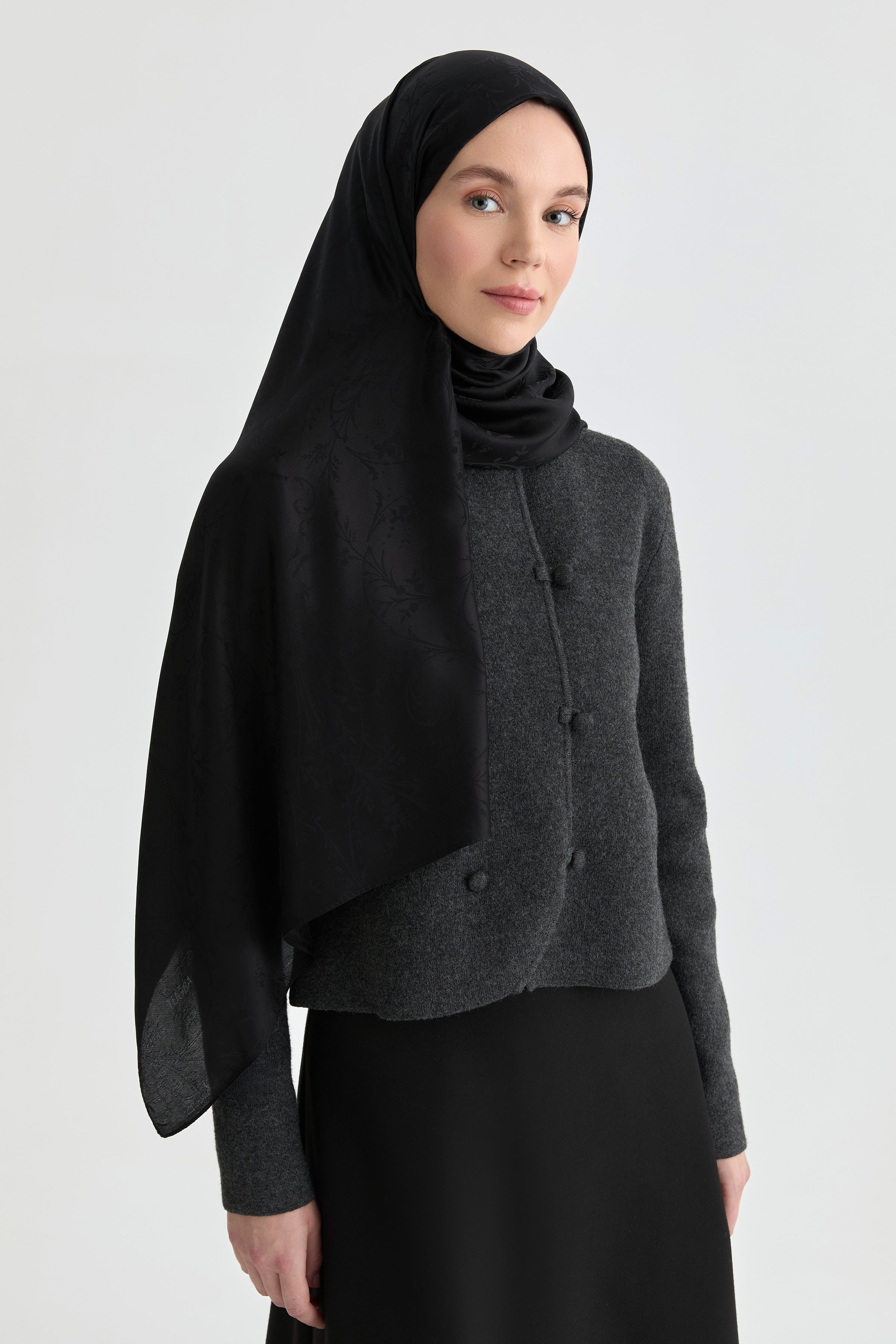 Elif Jakar Natural Şal - Siyah TUGBA