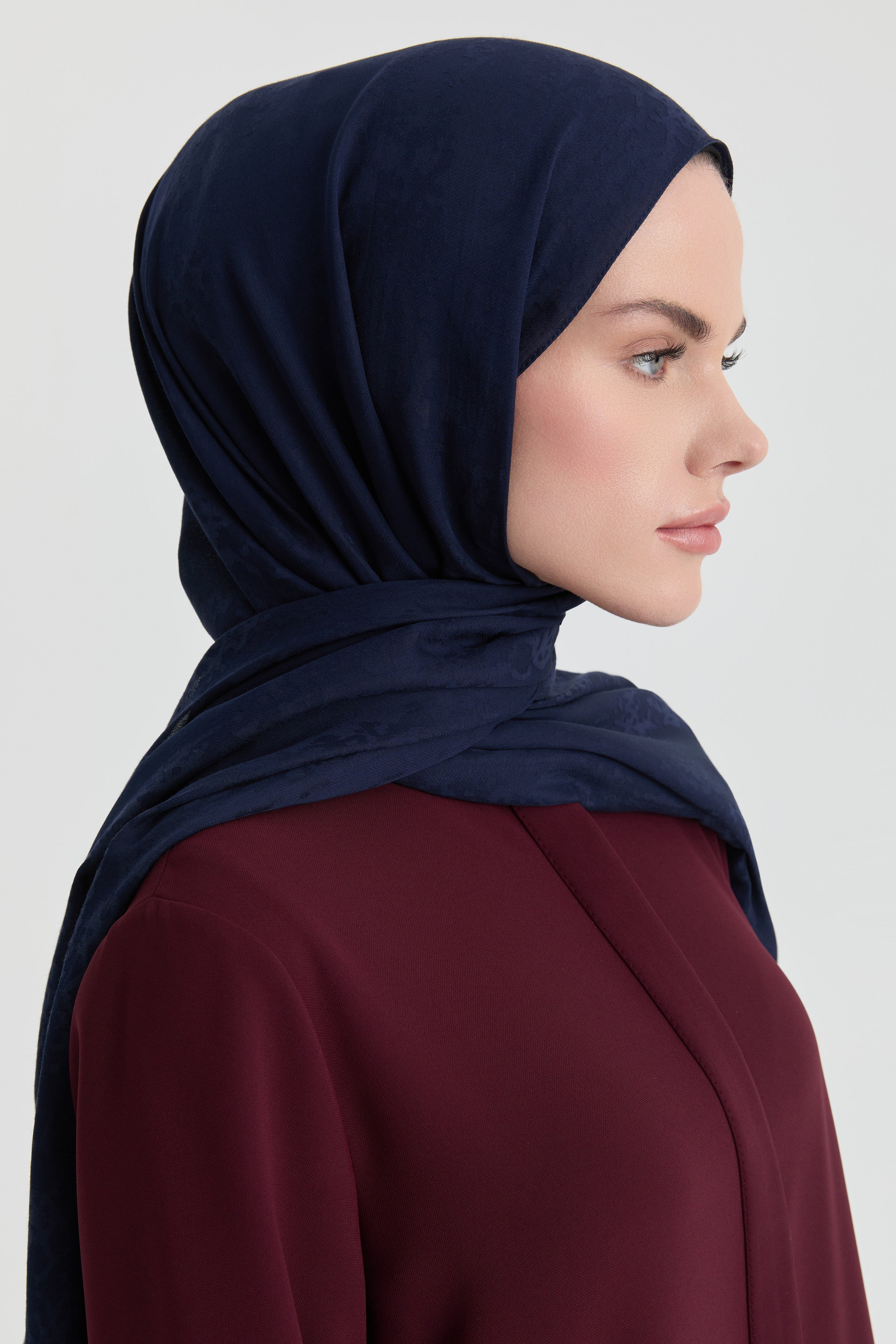 Efsun Jakar Şal - Lacivert TUGBA