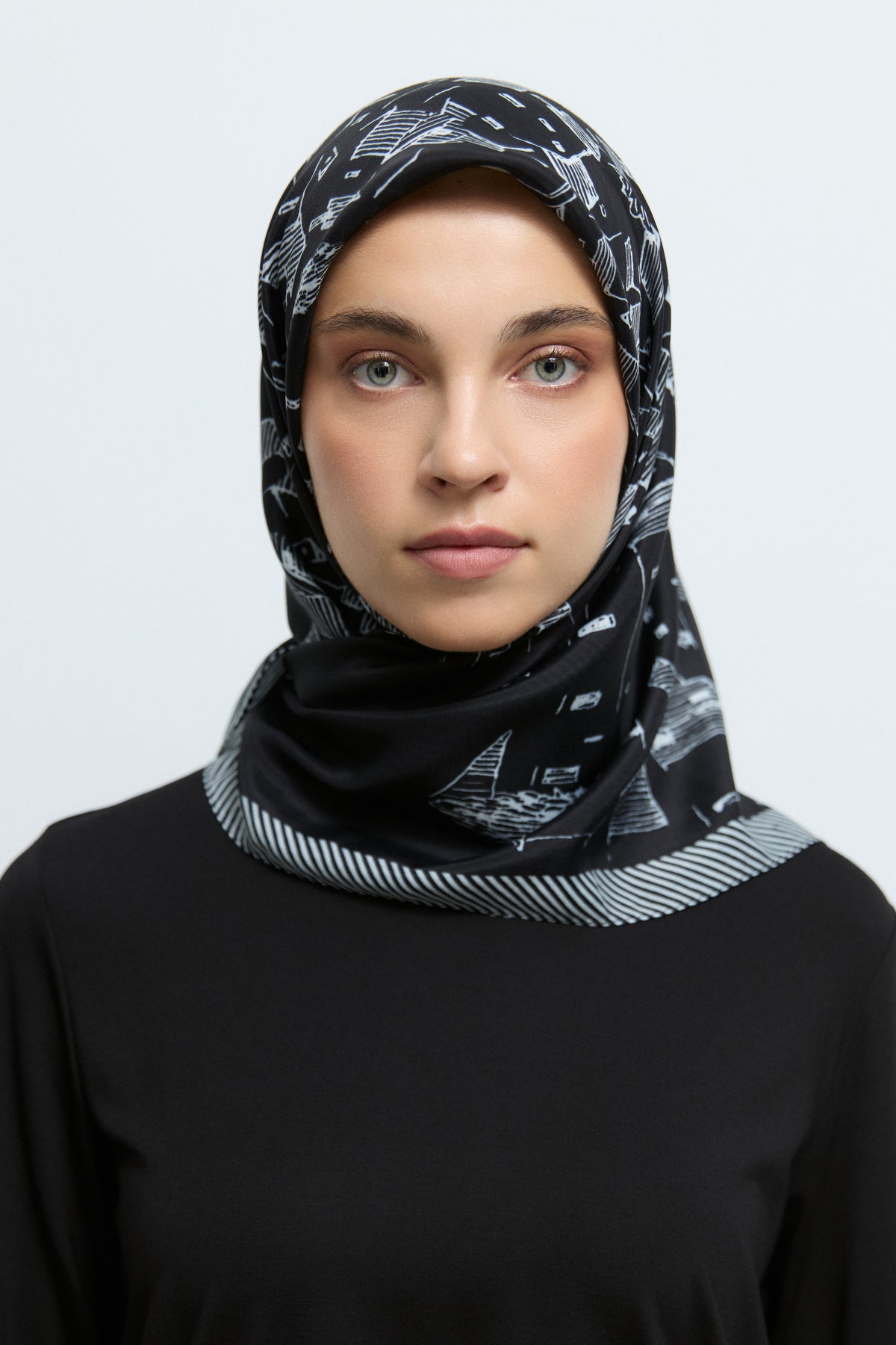 Marida Viskon Karışım Natural Eşarp - Siyah TUĞBA