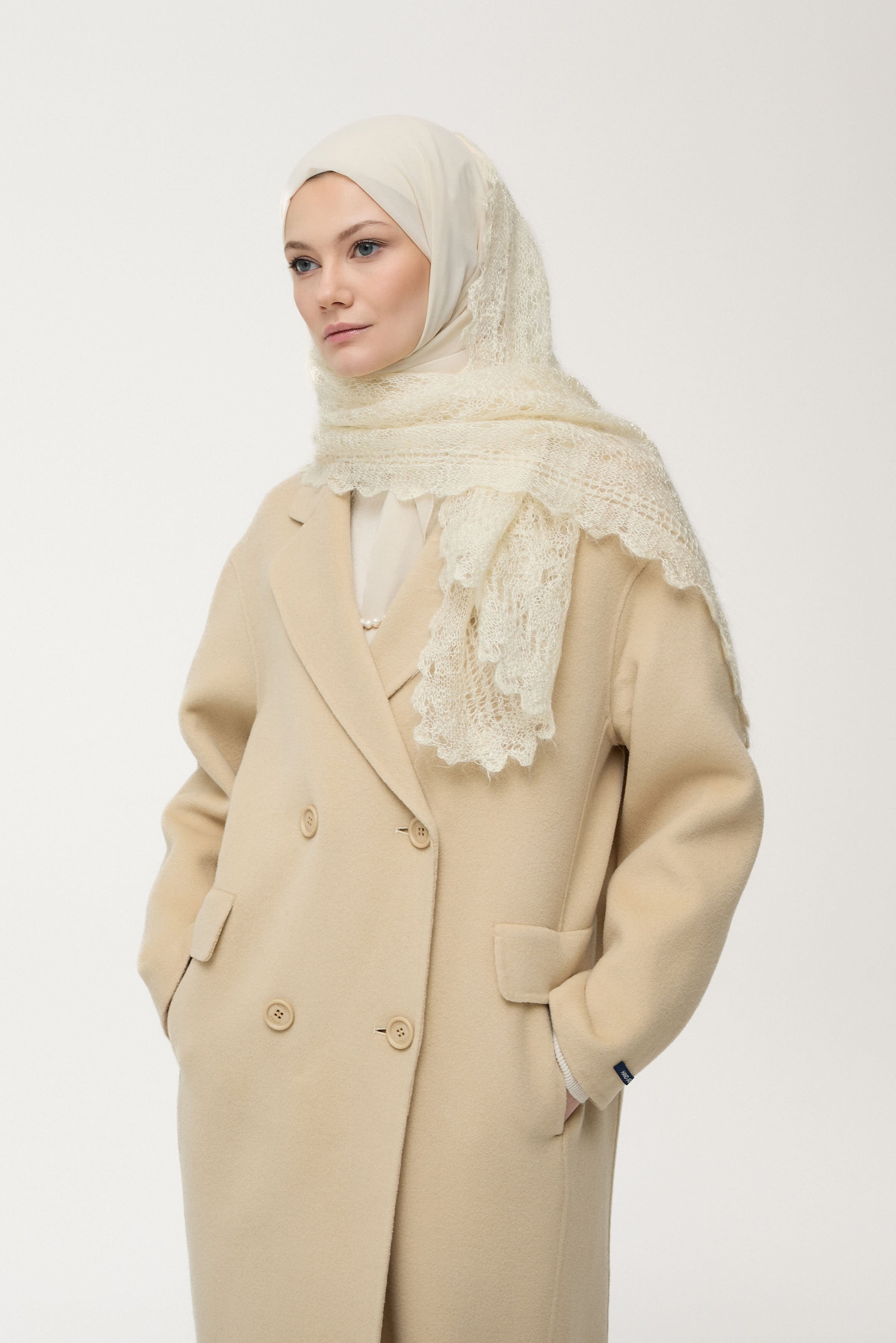 El Yapımı %100 Yün Kruvaze Kaban - Bej TUGBA