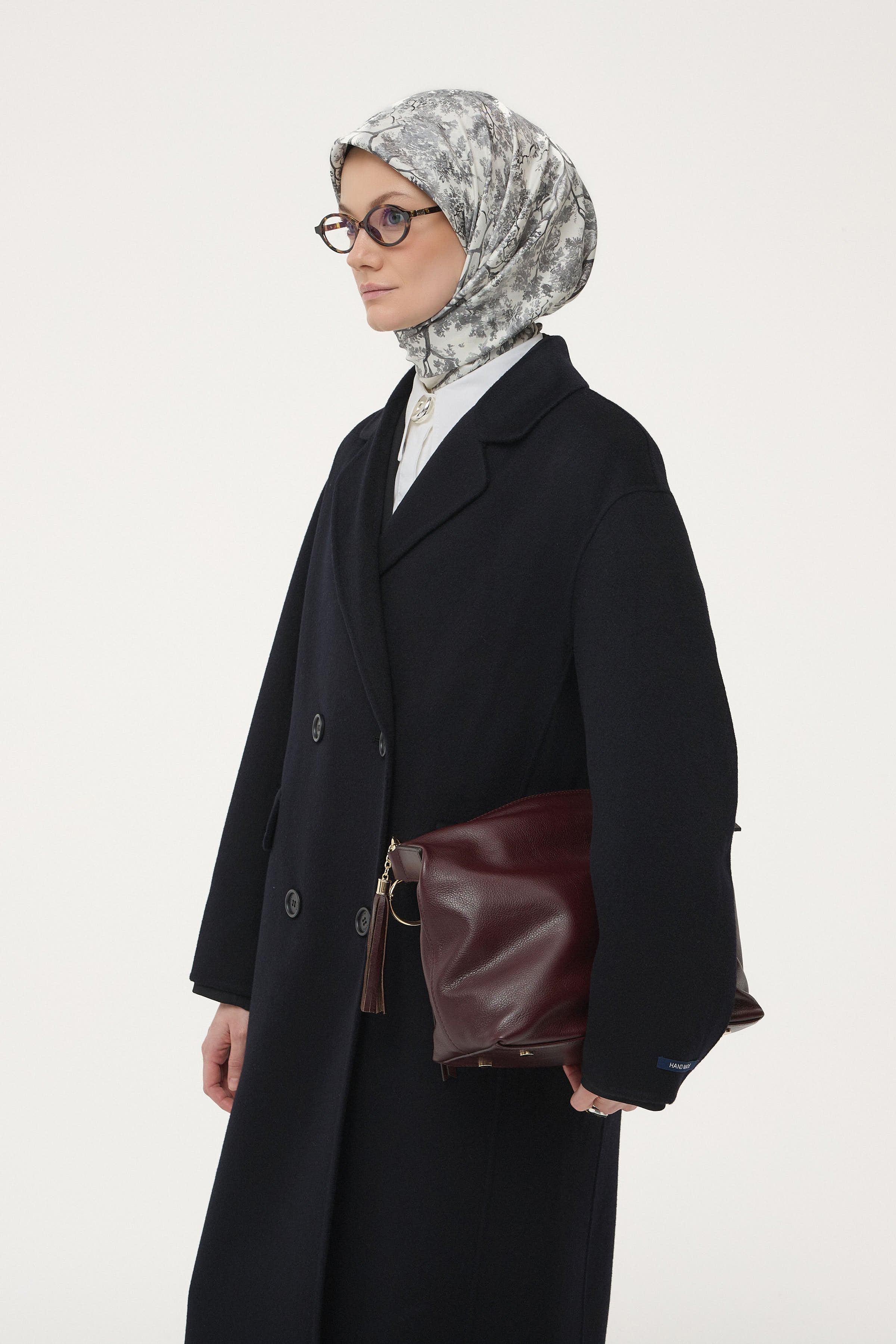 El Yapımı %100 Yün Kruvaze Kaban - Siyah TUGBA