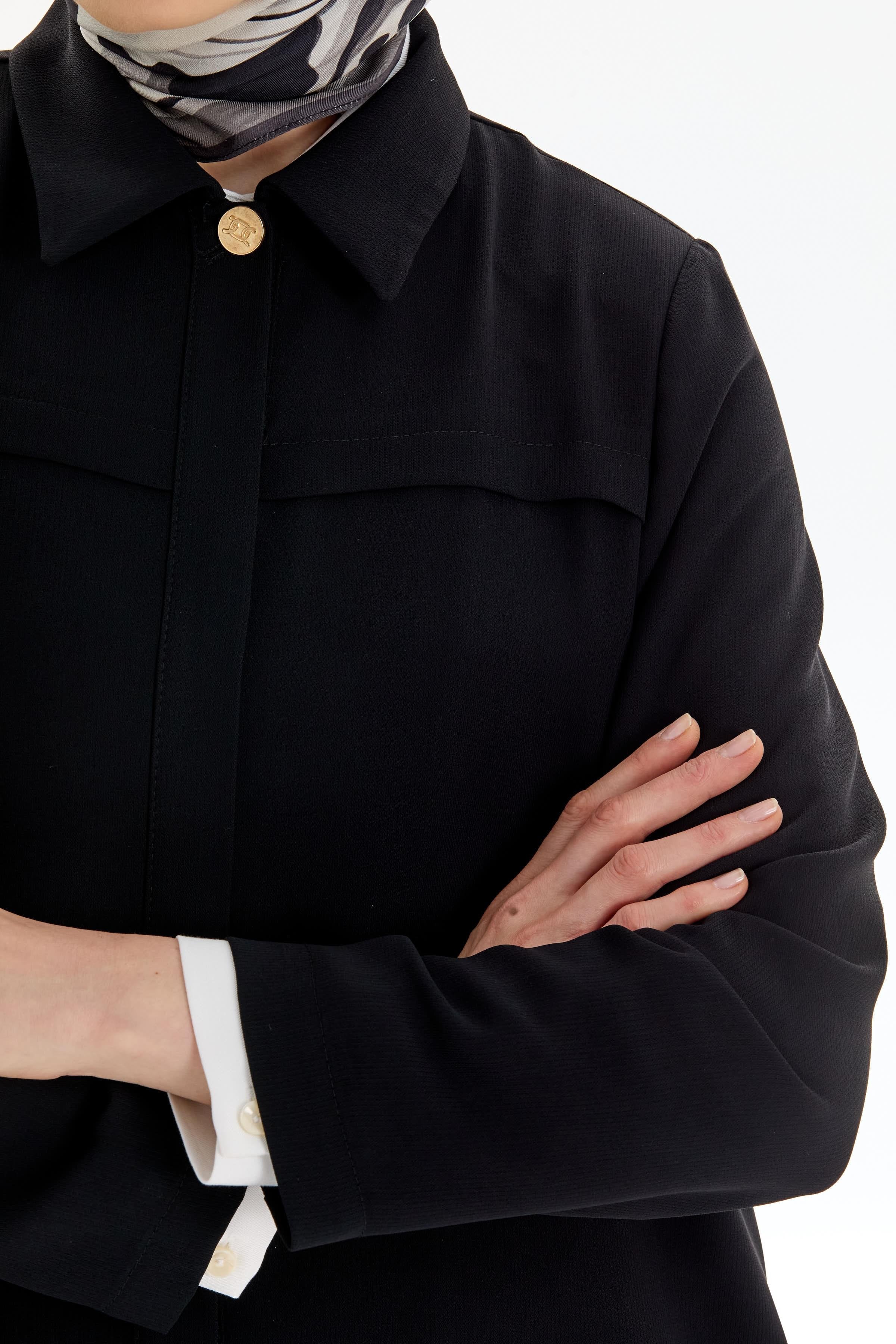 Aller Detaylı Gizli Patlı Pardesü - Siyah TUGBA