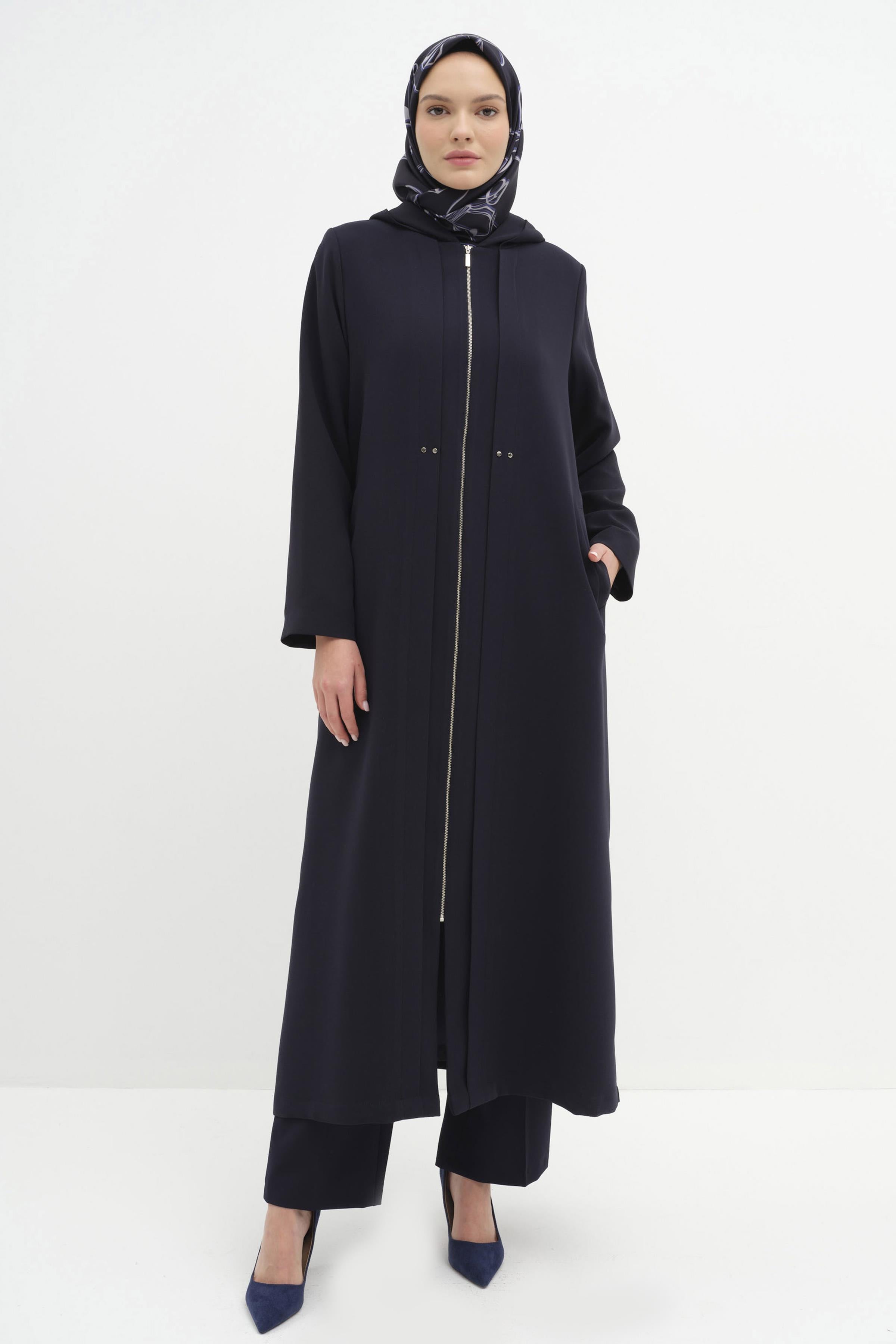 Aller Detaylı Kapüşonlu Ferace - Lacivert TUGBA