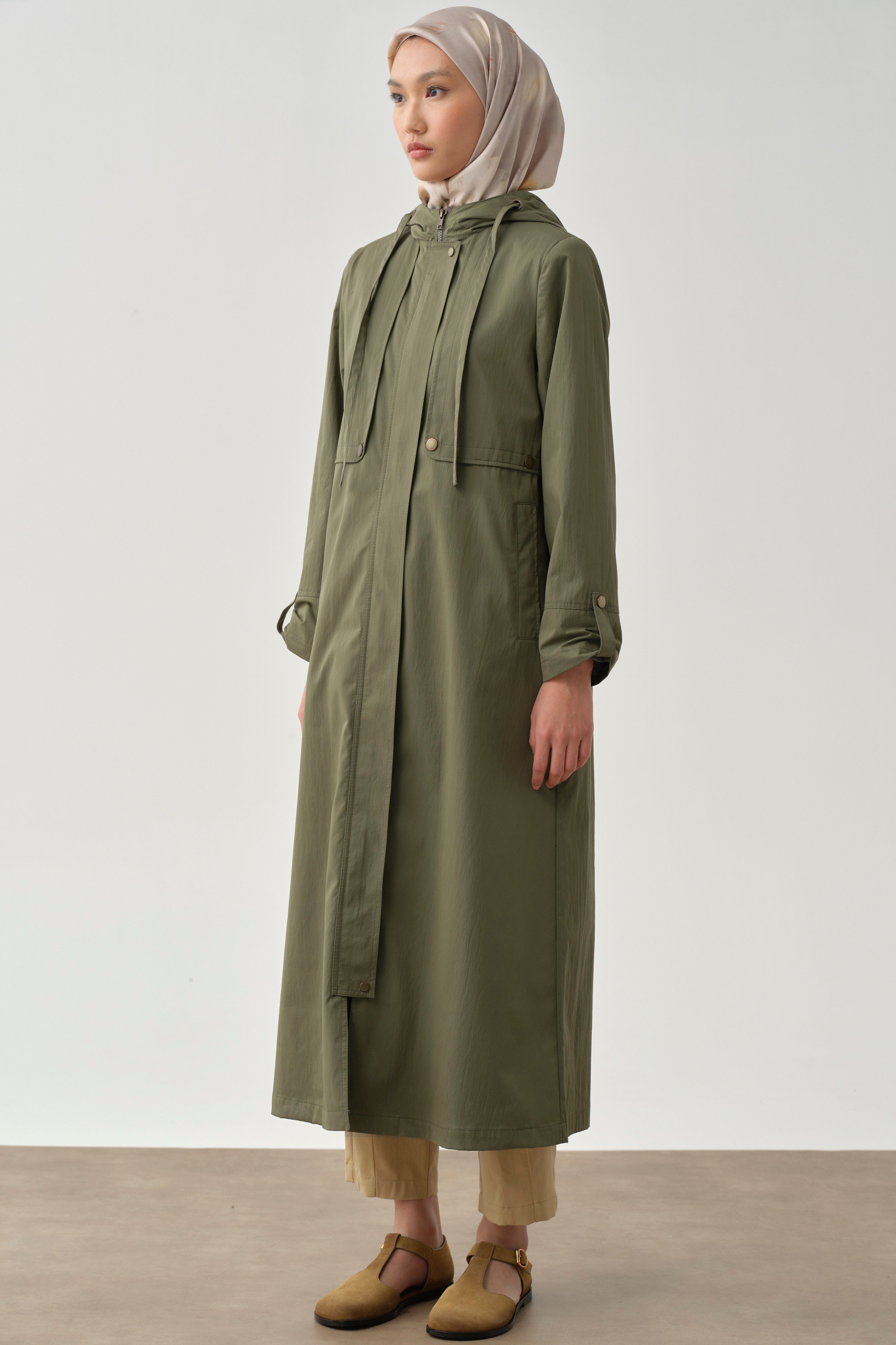 Aller Detaylı Kapüşonlu Pardesü - Haki TUGBA