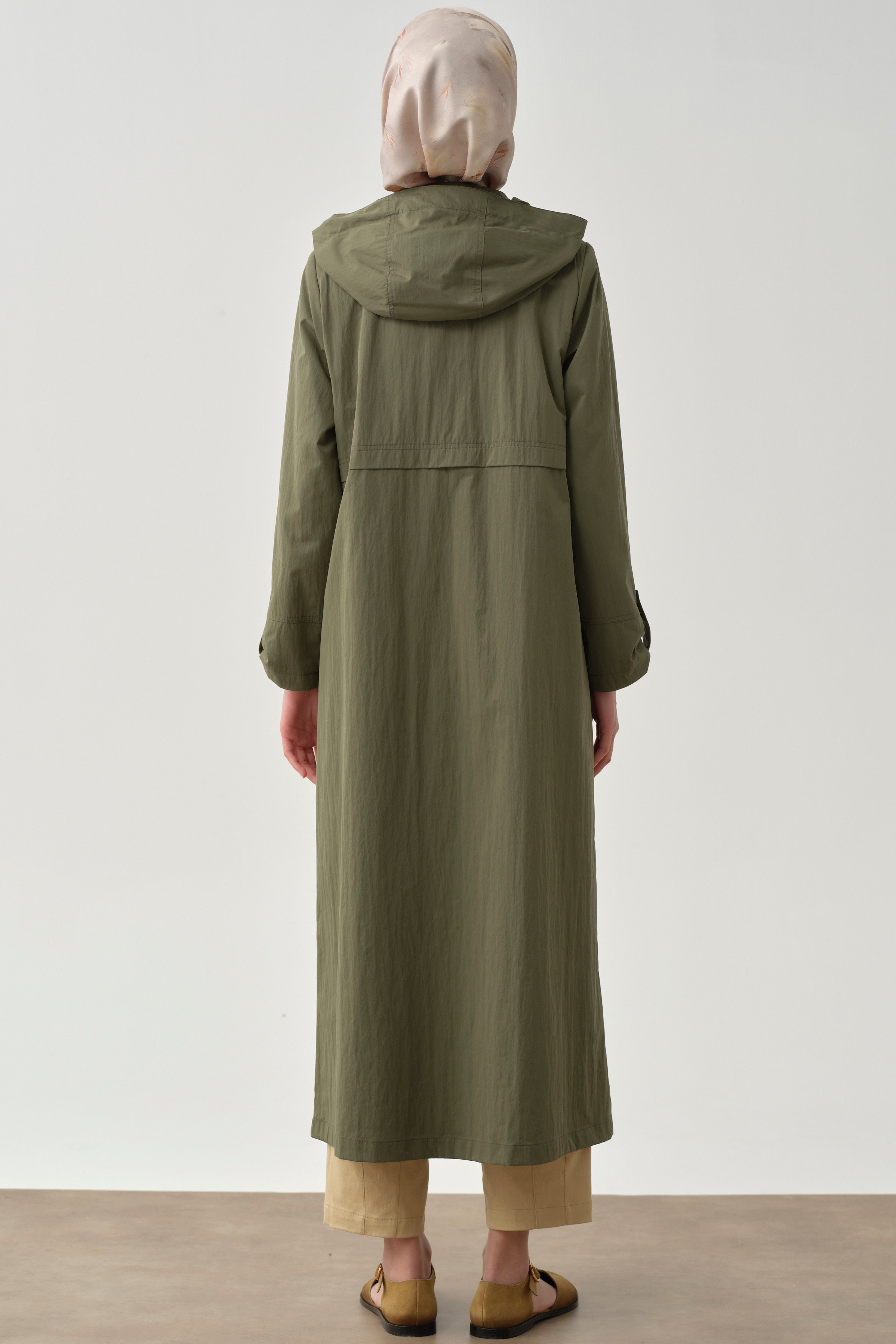 Aller Detaylı Kapüşonlu Pardesü - Haki TUGBA