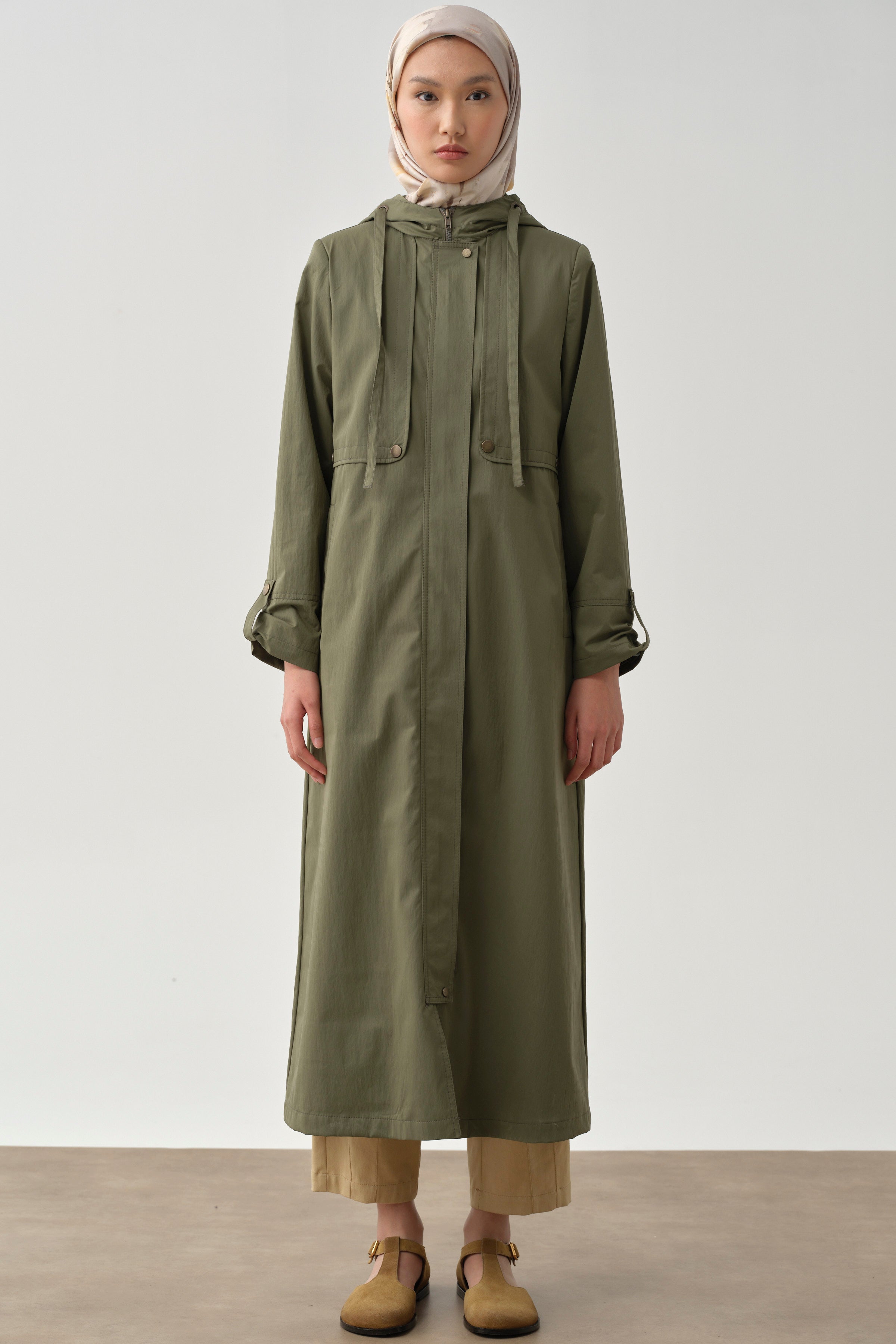 Aller Detaylı Kapüşonlu Pardesü - Haki TUGBA