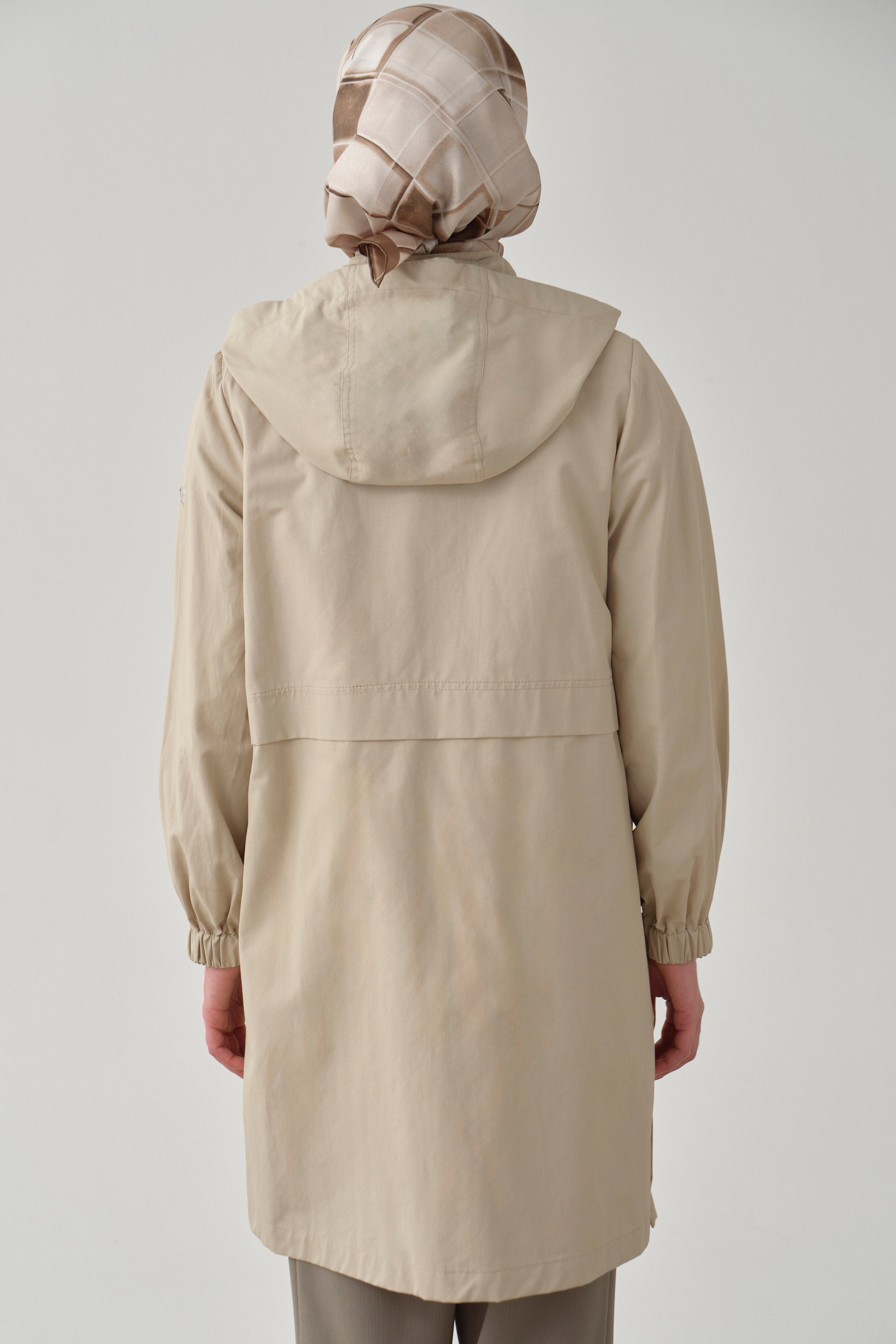 Aller Detaylı Yırtmaçlı Parka - Bej TUGBA