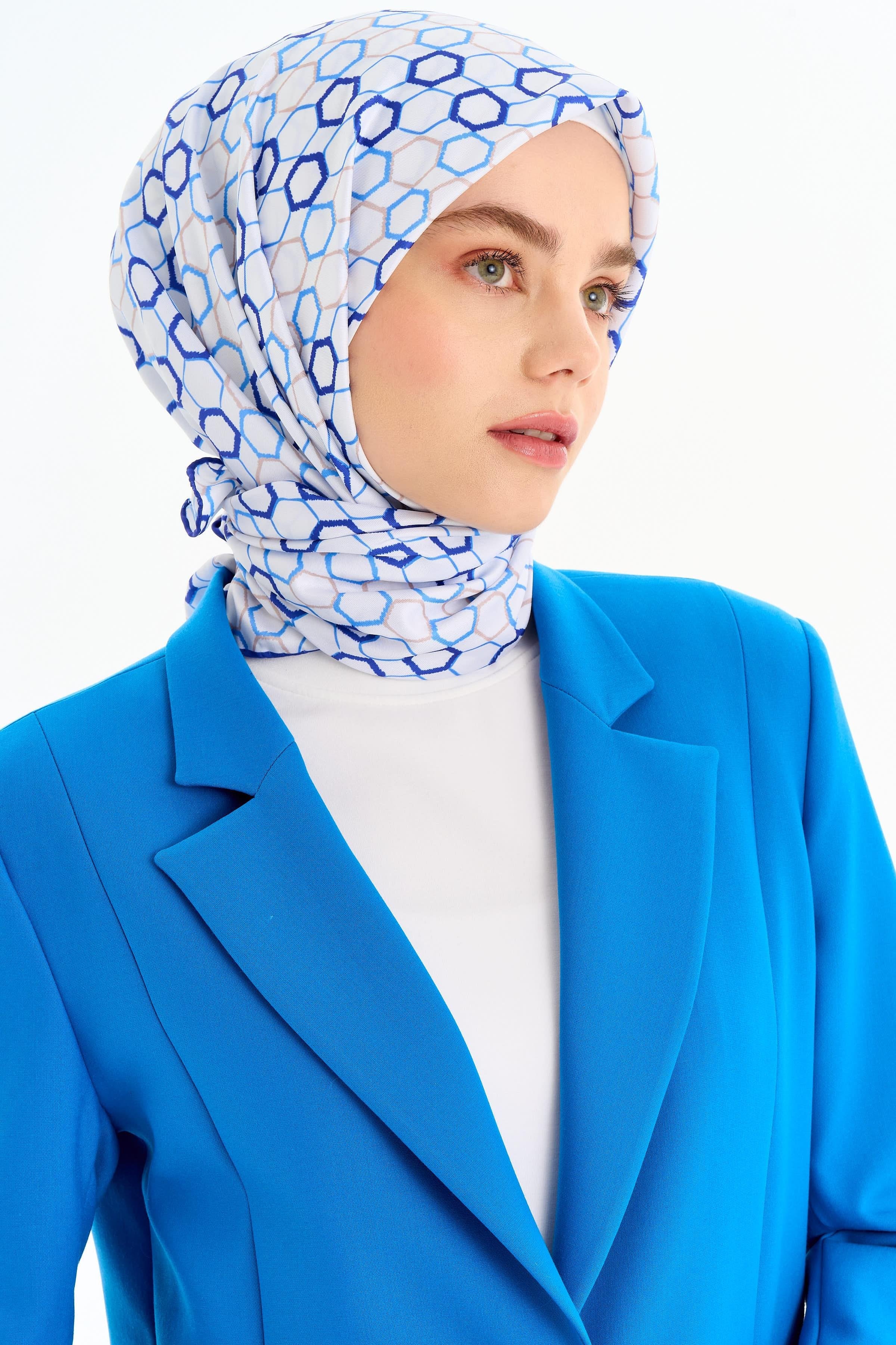 Altıgen Desenli Stil Eşarp - İndigo TUGBA