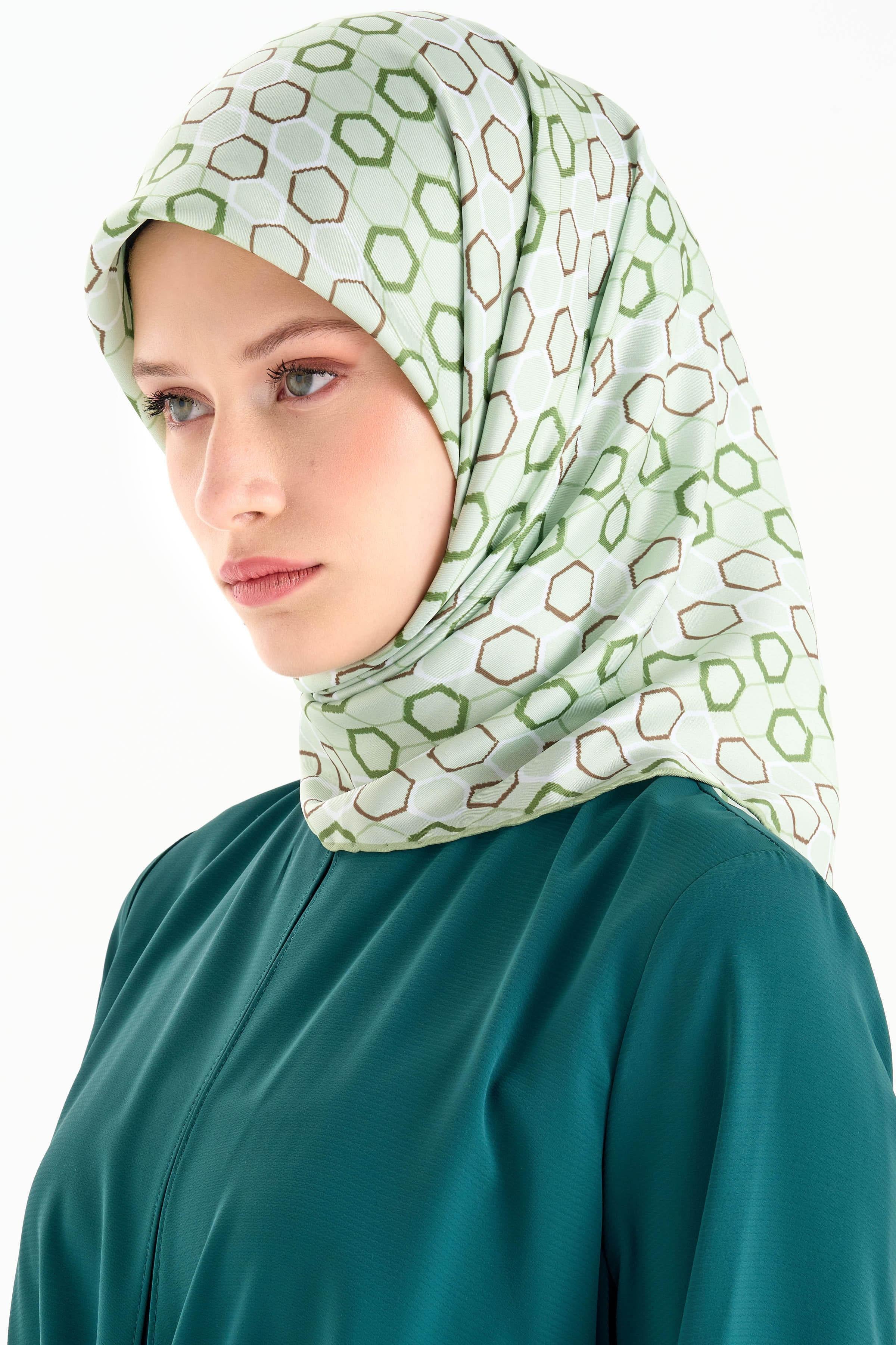 Altıgen Desenli Stil Eşarp - Yeşil TUGBA