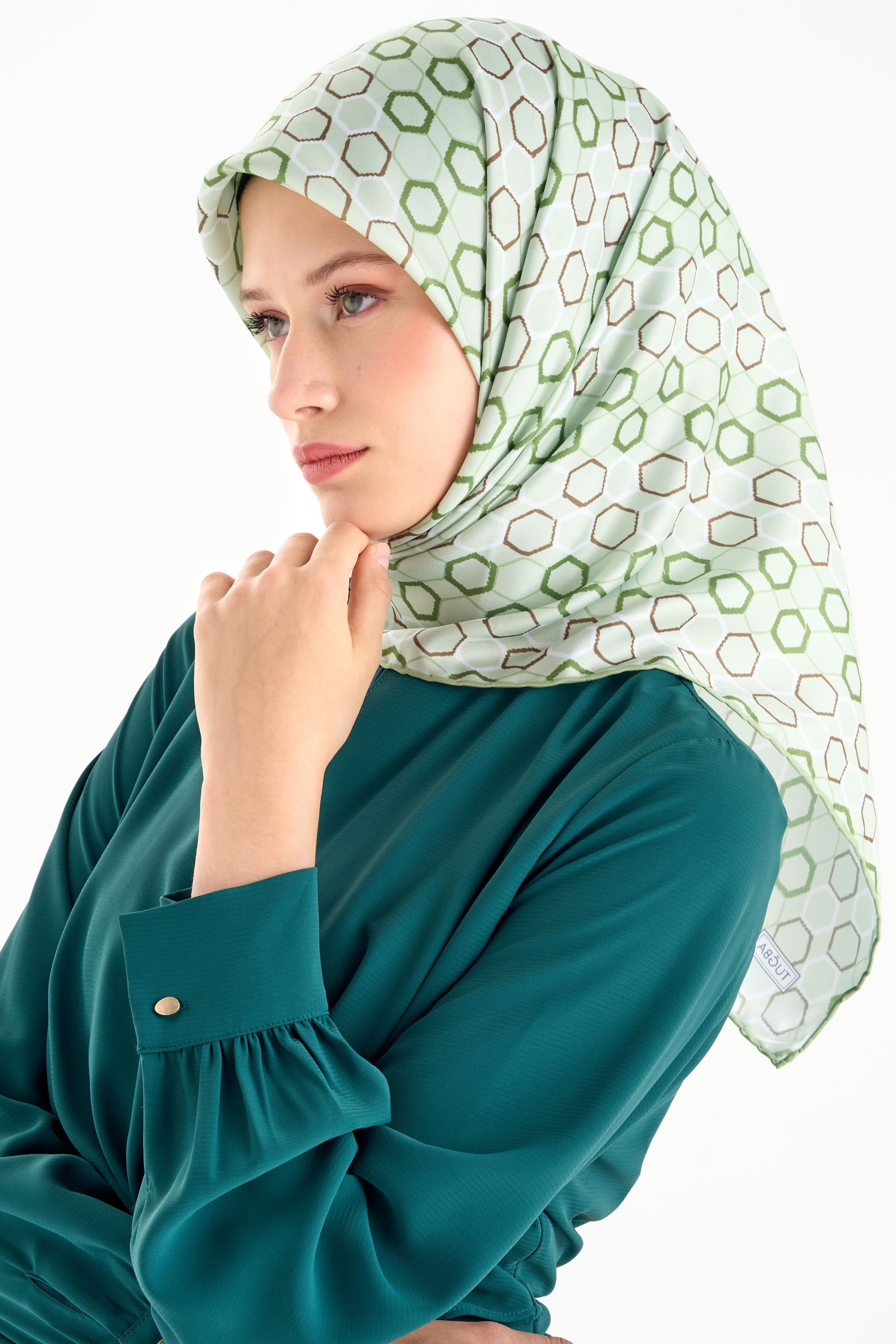 Altıgen Desenli Stil Eşarp - Yeşil TUGBA