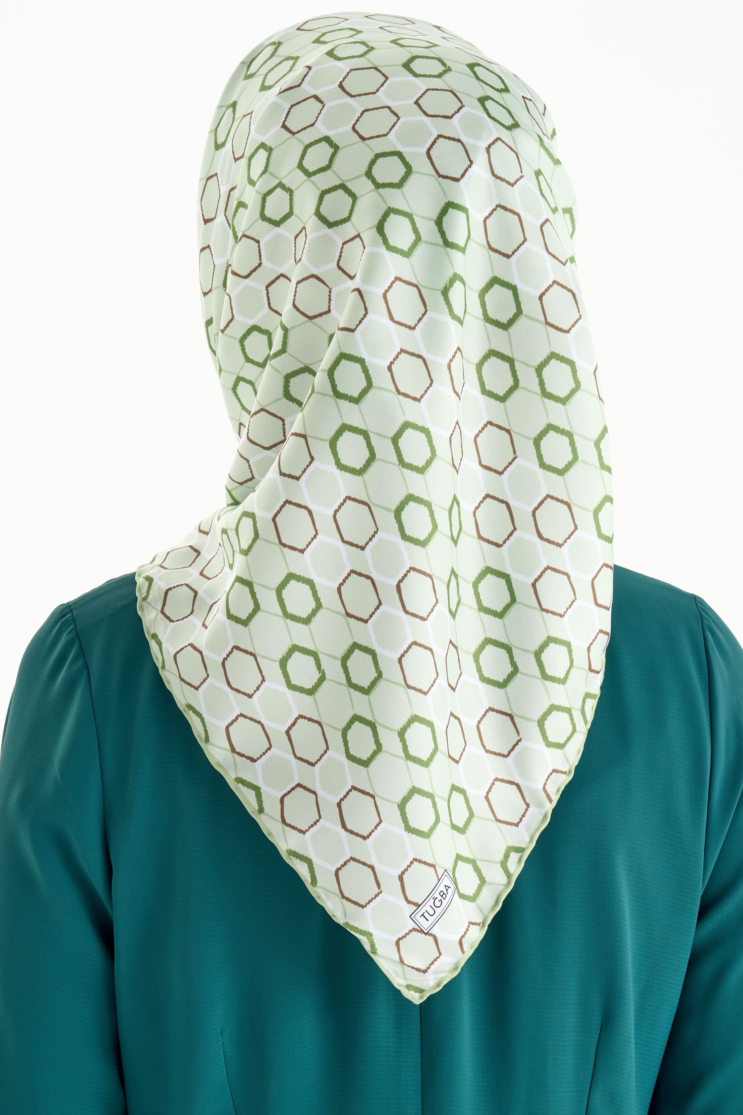 Altıgen Desenli Stil Eşarp - Yeşil TUGBA