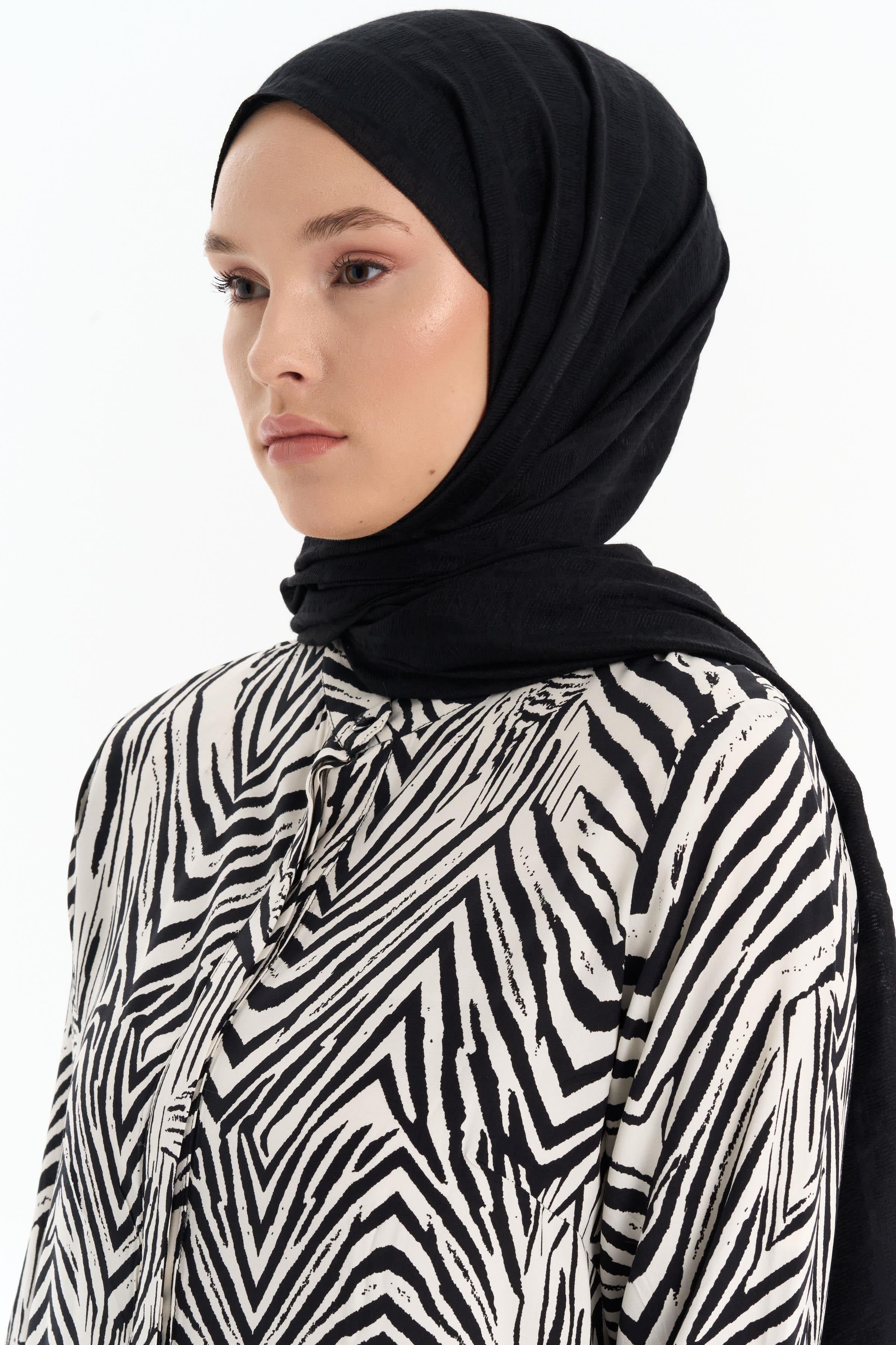 Altıgen Desen Viskon Şal - Siyah TUGBA