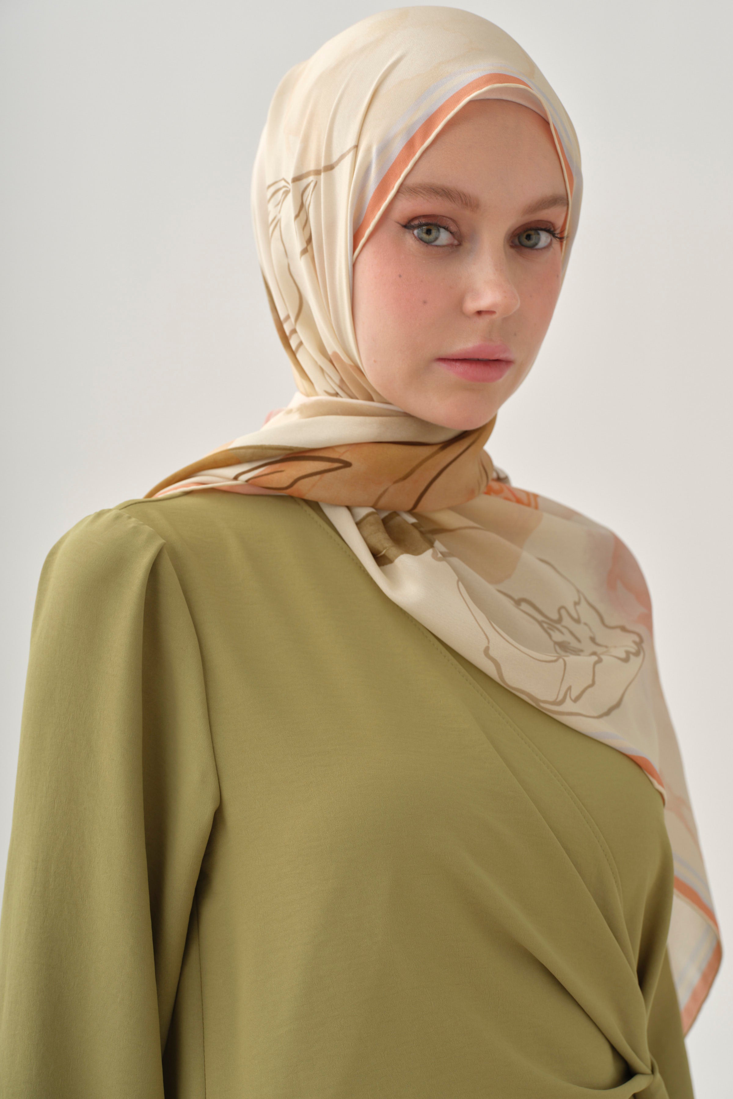 Anvelop Detaylı Bluz - Olive TUGBA