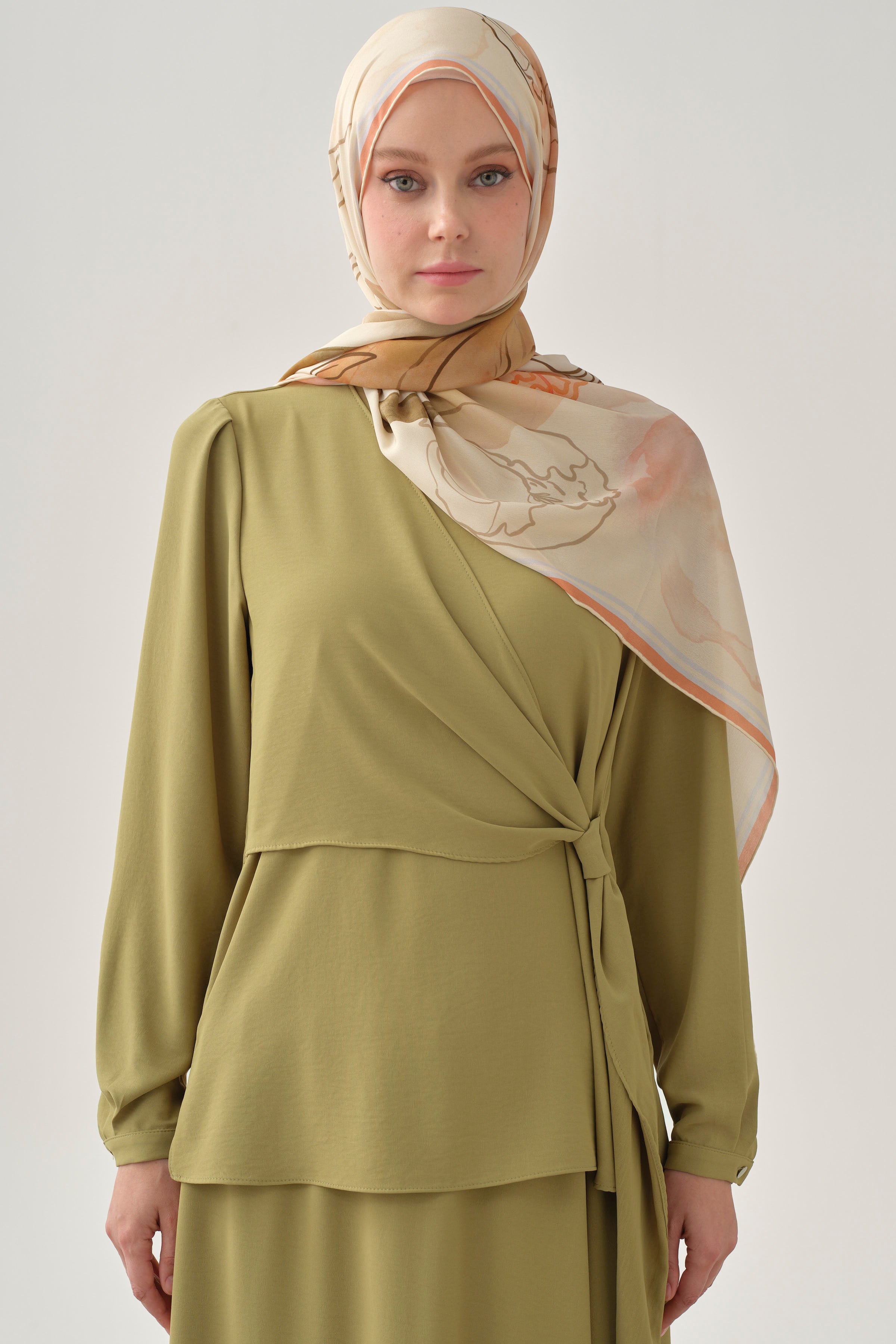 Anvelop Detaylı Bluz - Olive TUGBA