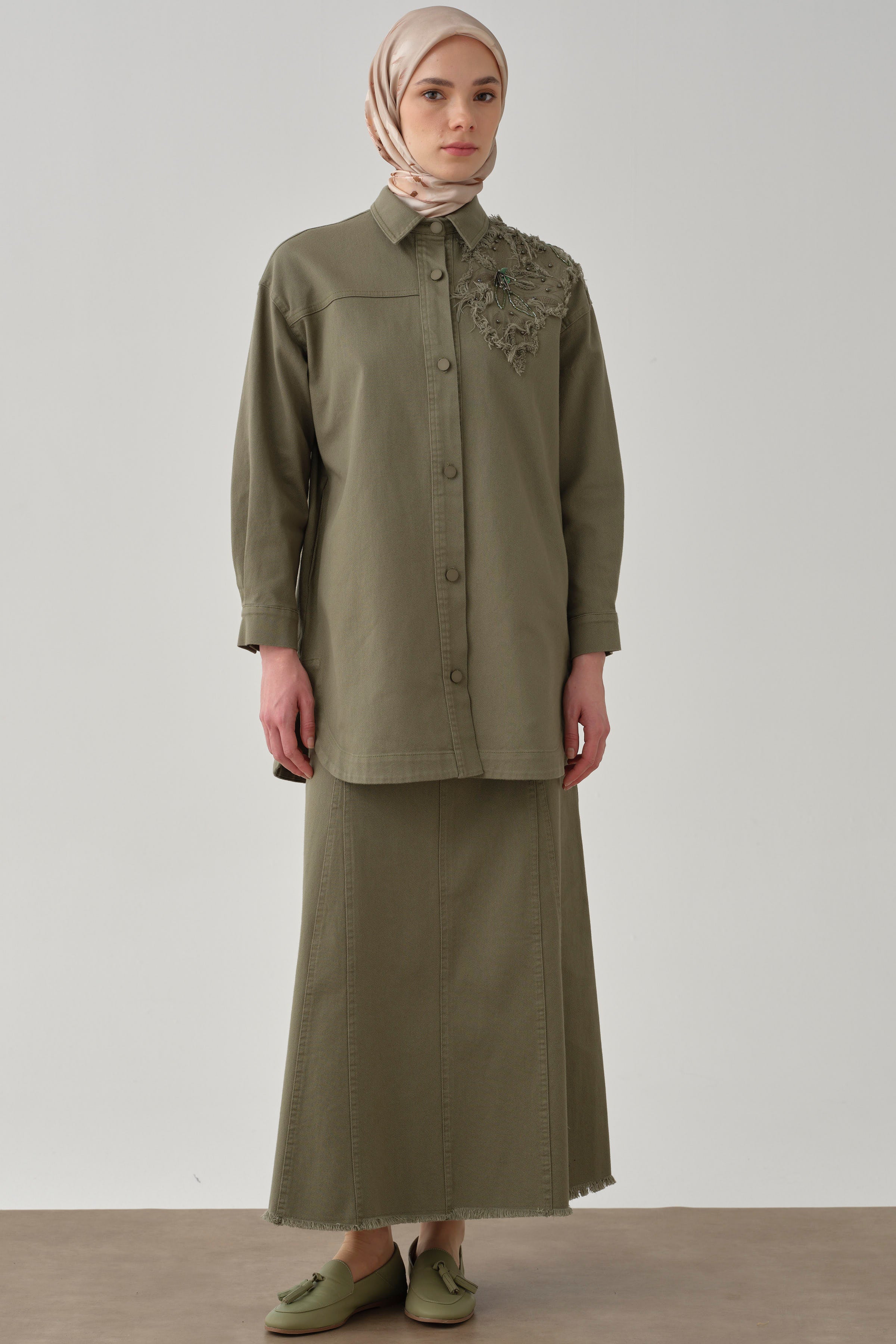 Aplike Nakış Detaylı Canvas Ceket - Haki TUGBA