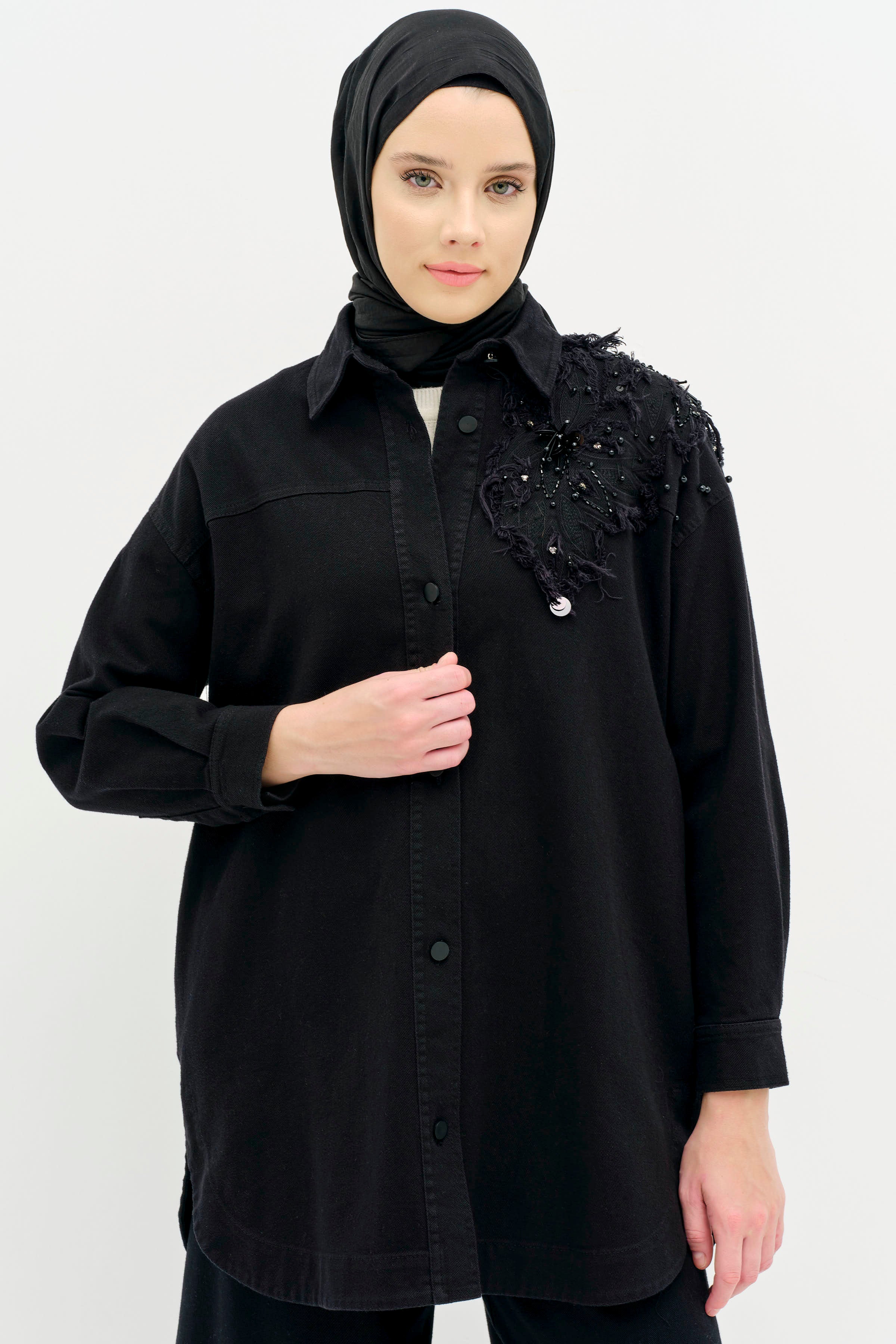 Aplike Nakış Detaylı Canvas Ceket - Siyah TUGBA