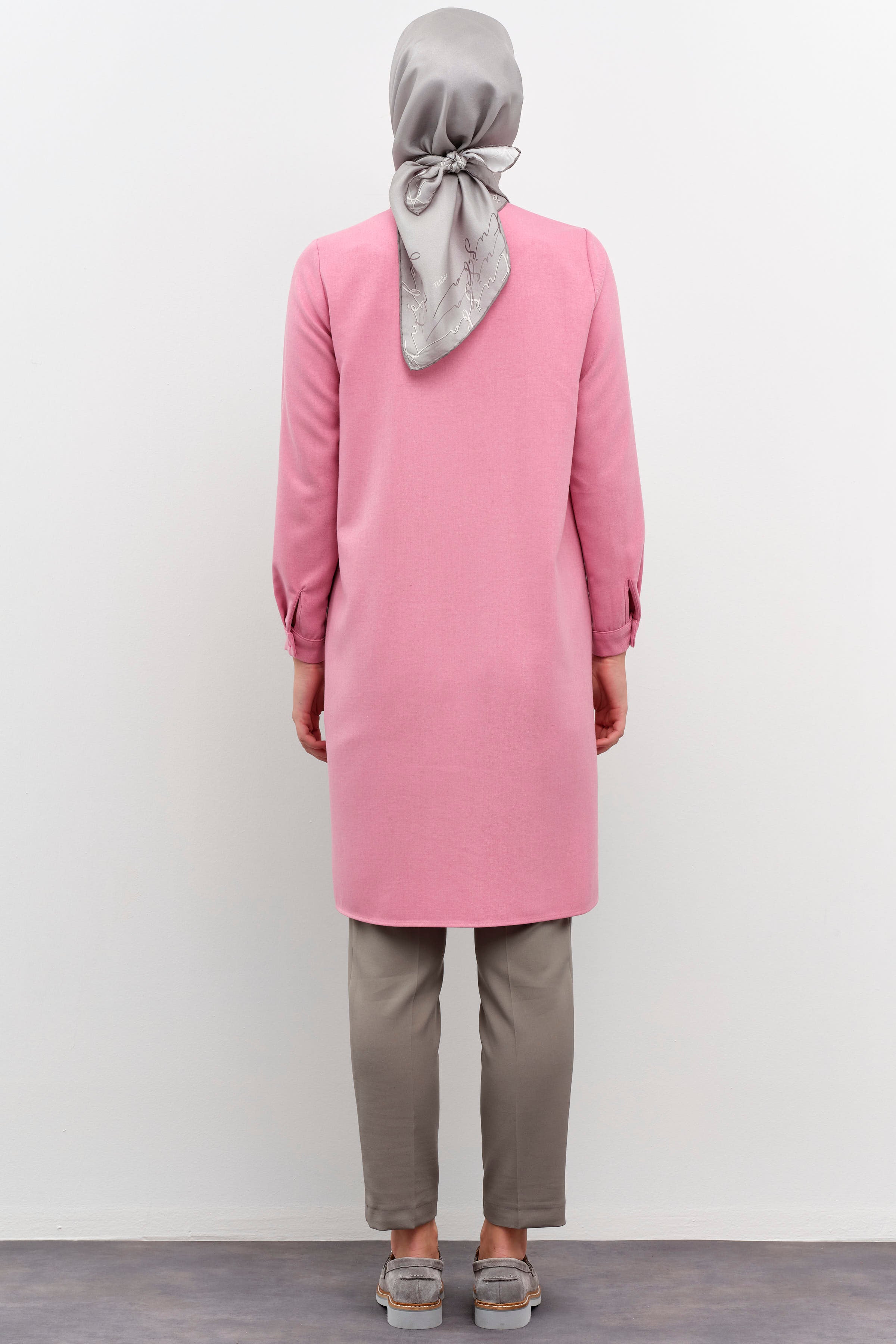 Aplike Nakışlı Yırtmaçlı Tunik - Pembe TUGBA