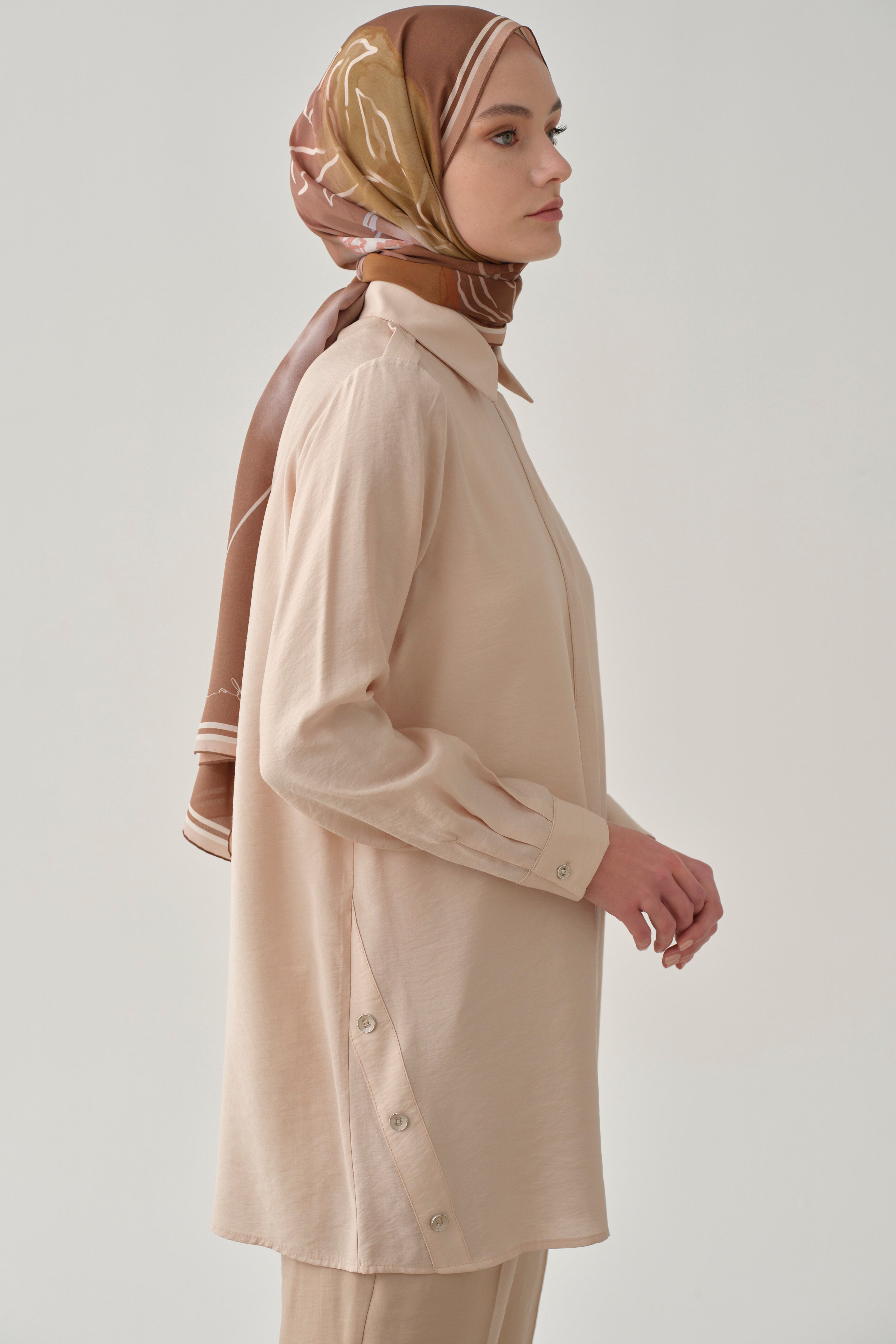 Apoletli Gizli Patlı Tunik - Bej TUGBA