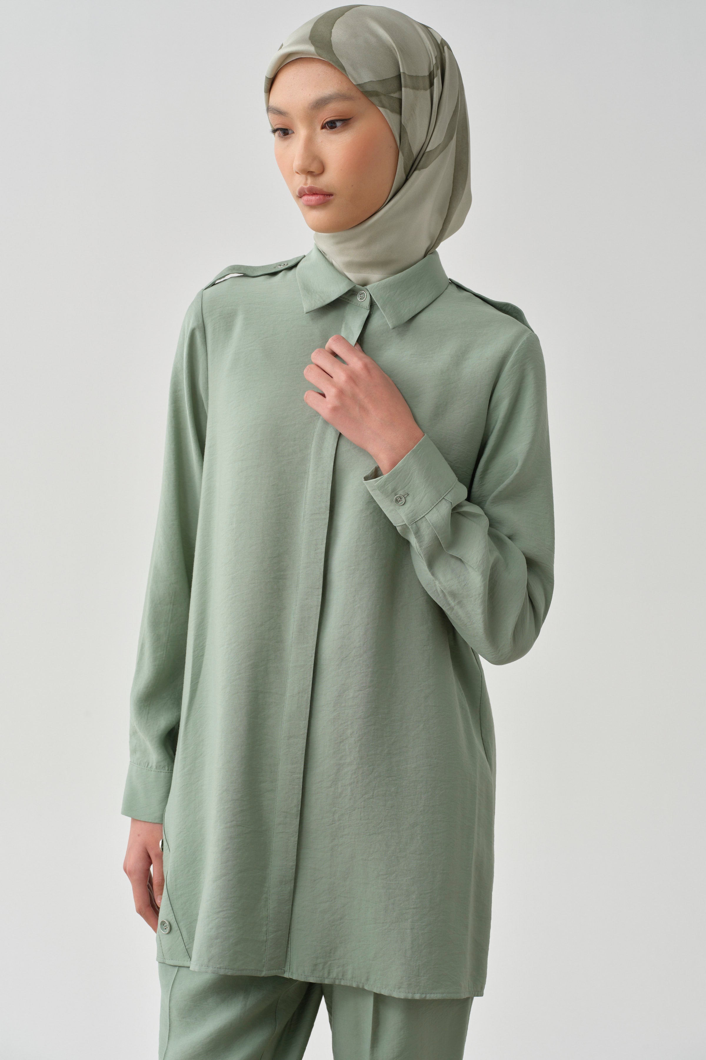 Apoletli Gizli Patlı Tunik - Mint TUGBA