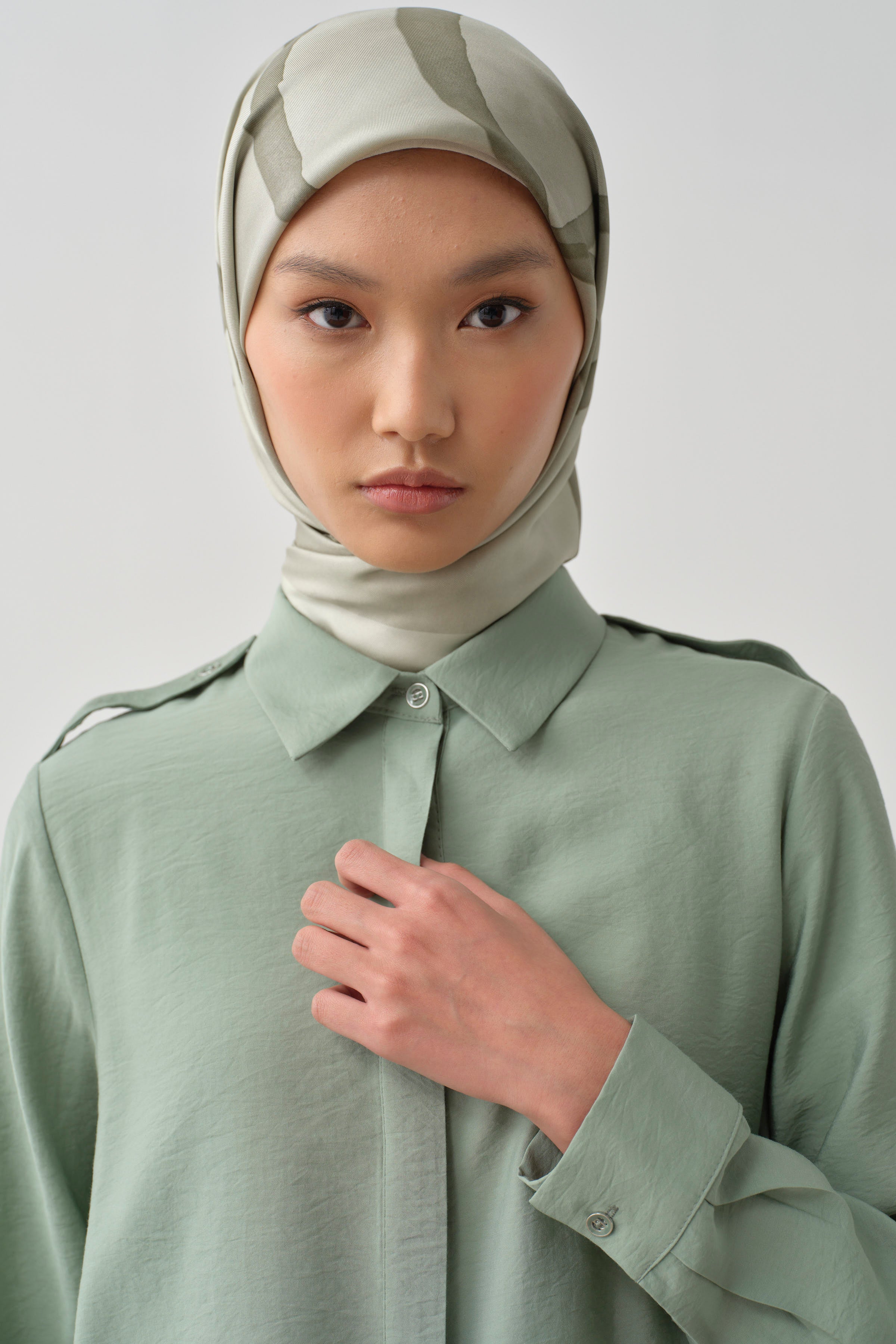 Apoletli Gizli Patlı Tunik - Mint TUGBA