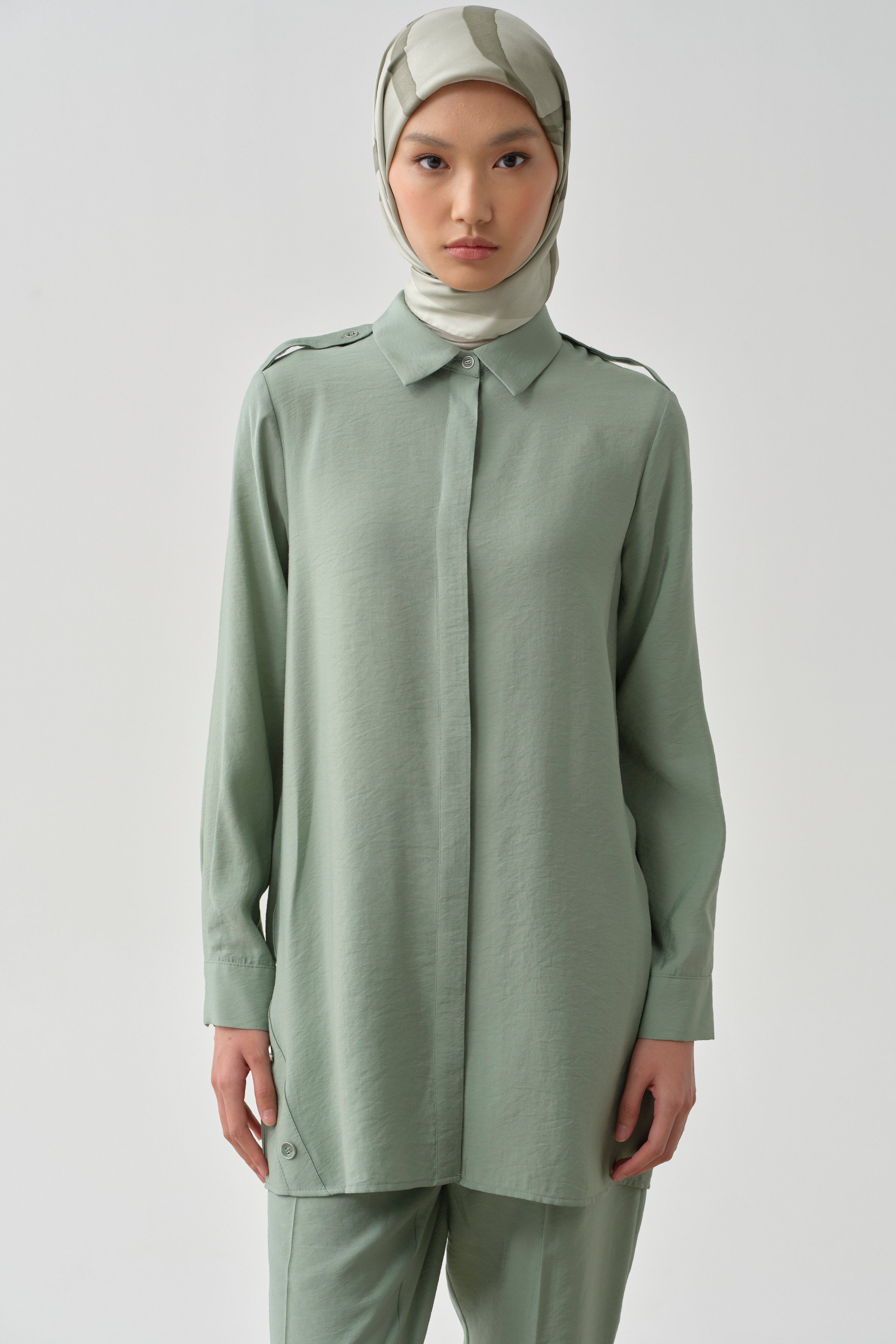 Apoletli Gizli Patlı Tunik - Mint TUGBA