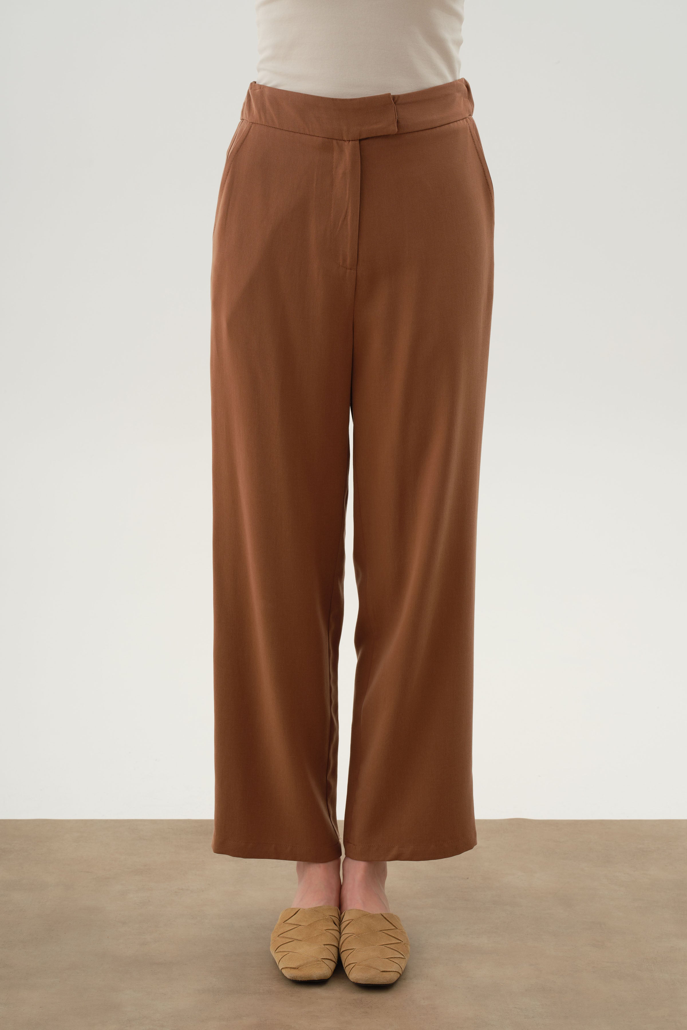 Arka Bel Lastikli Pantolon - Kahve TUGBA