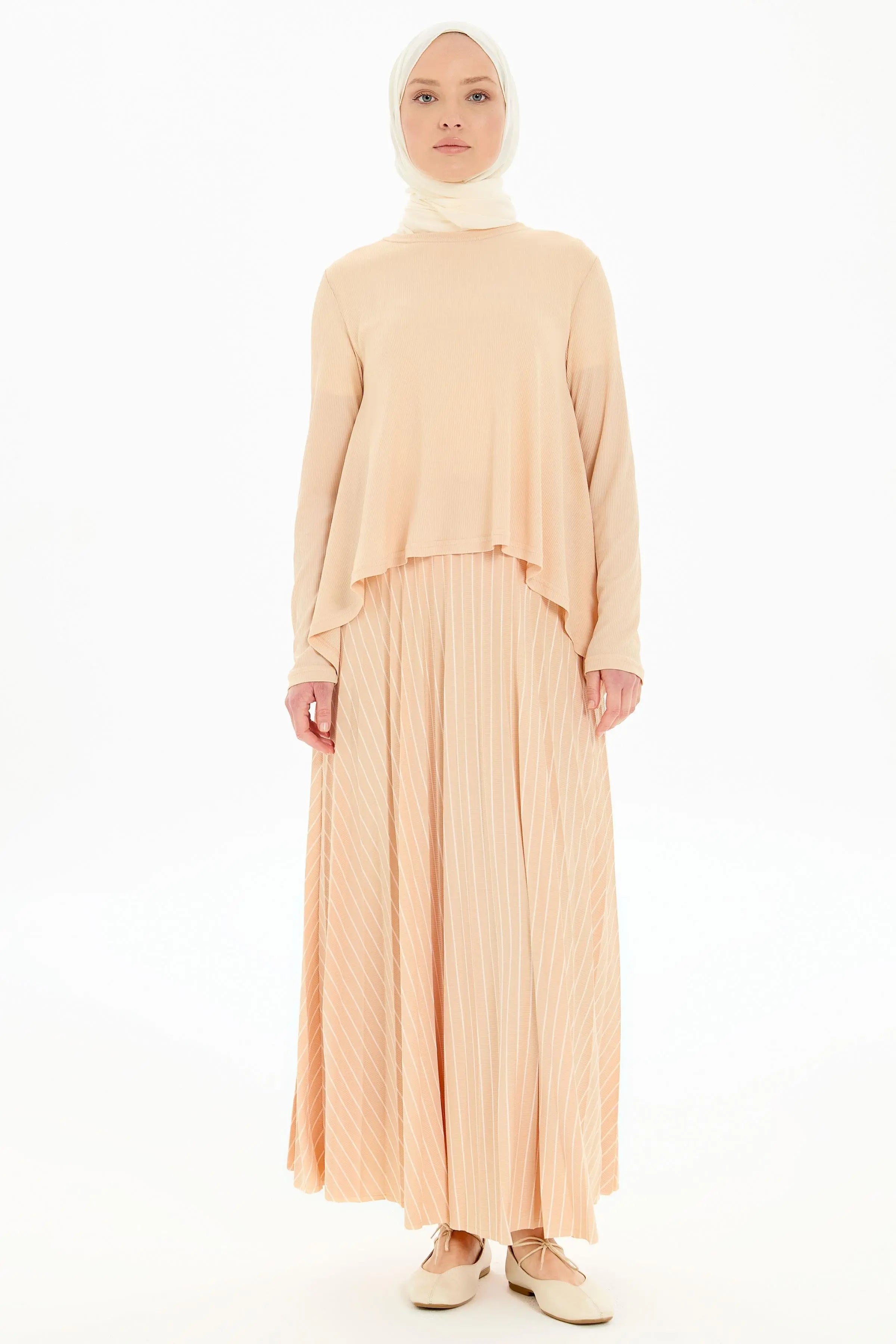 Asimetrik Kesim Bluz Plisoley Etekli Takım - Bej TUGBA