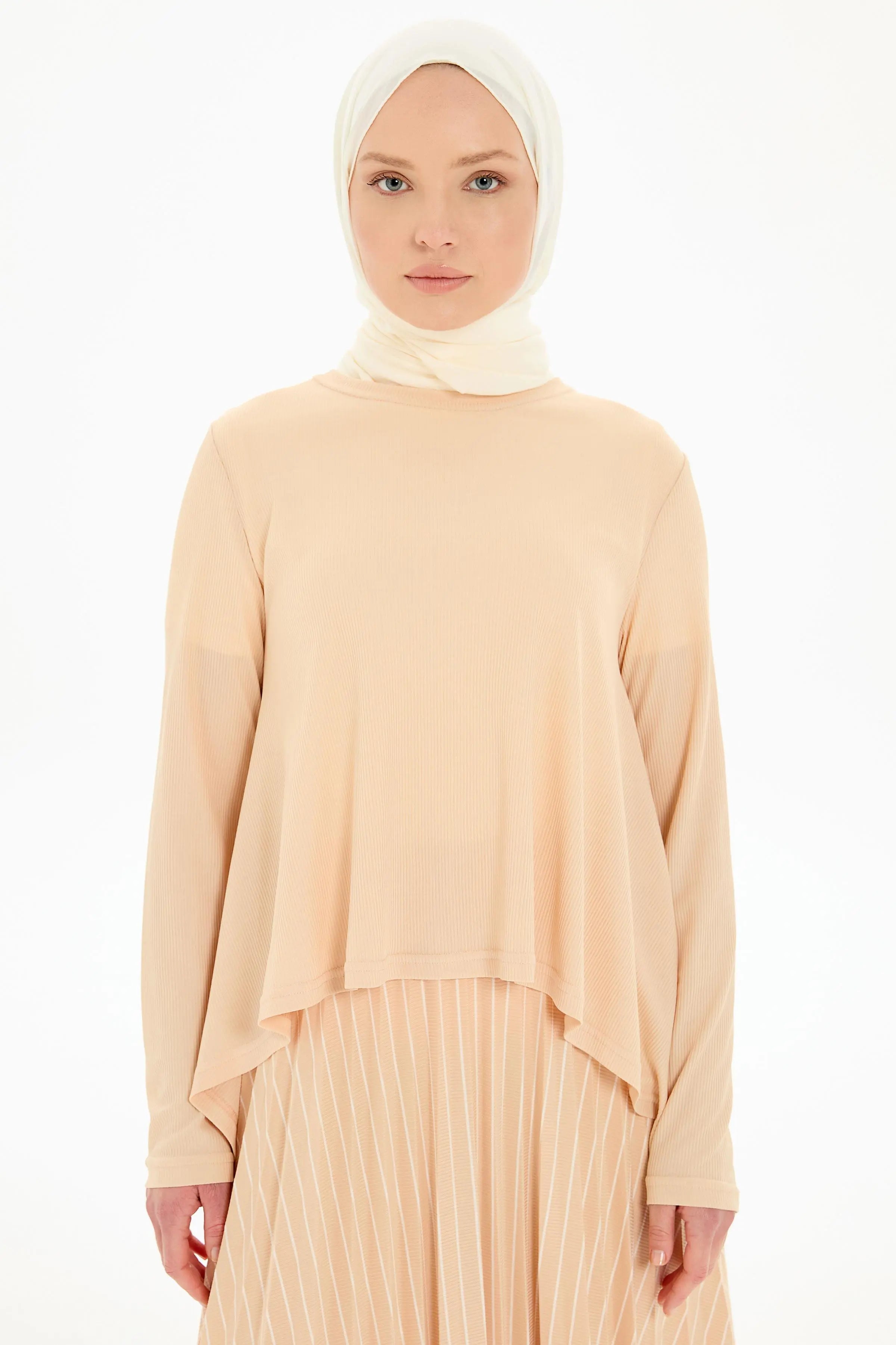 Asimetrik Kesim Bluz Plisoley Etekli Takım - Bej TUGBA