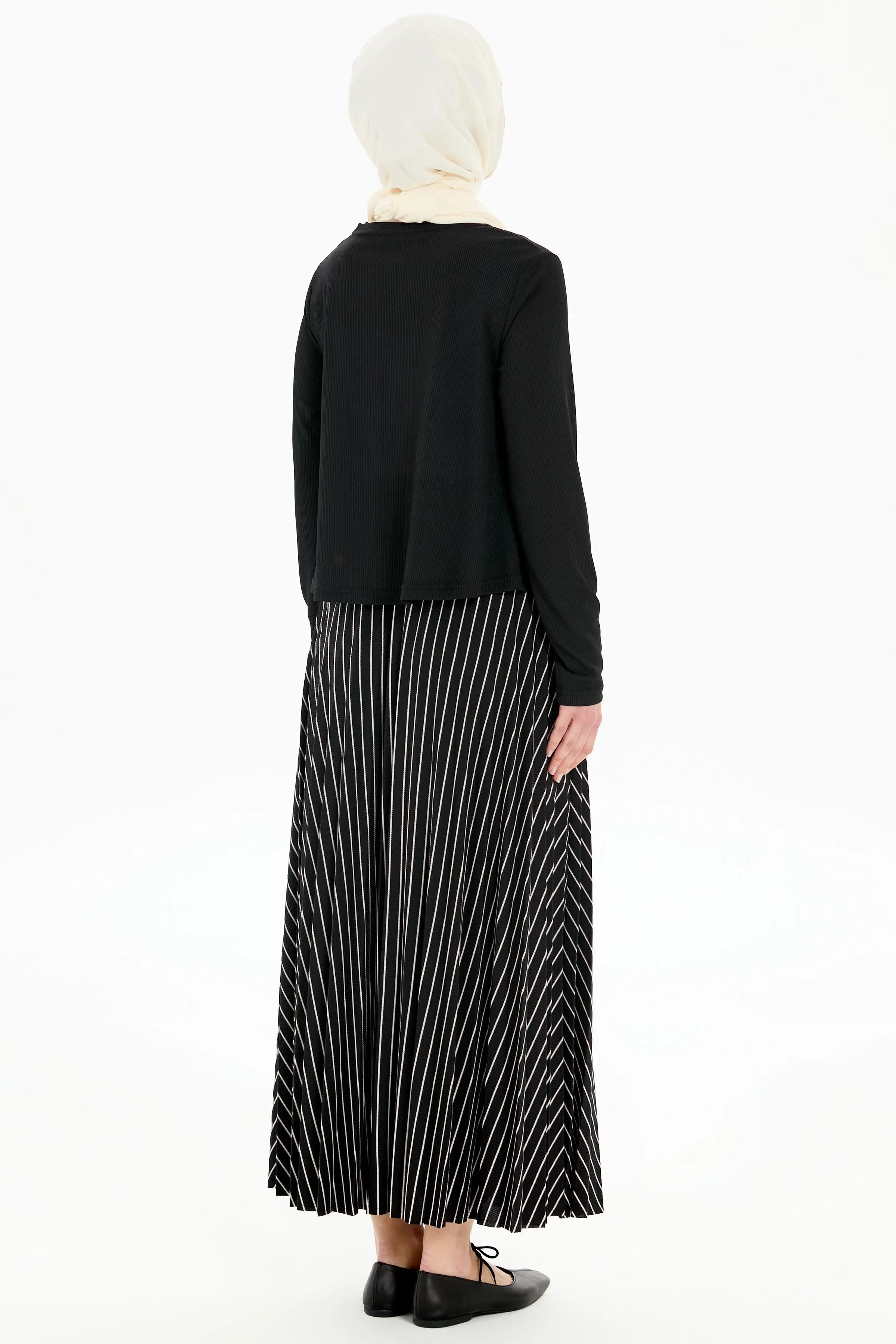 Asimetrik Kesim Bluz Plisoley Etekli Takım - Siyah TUGBA