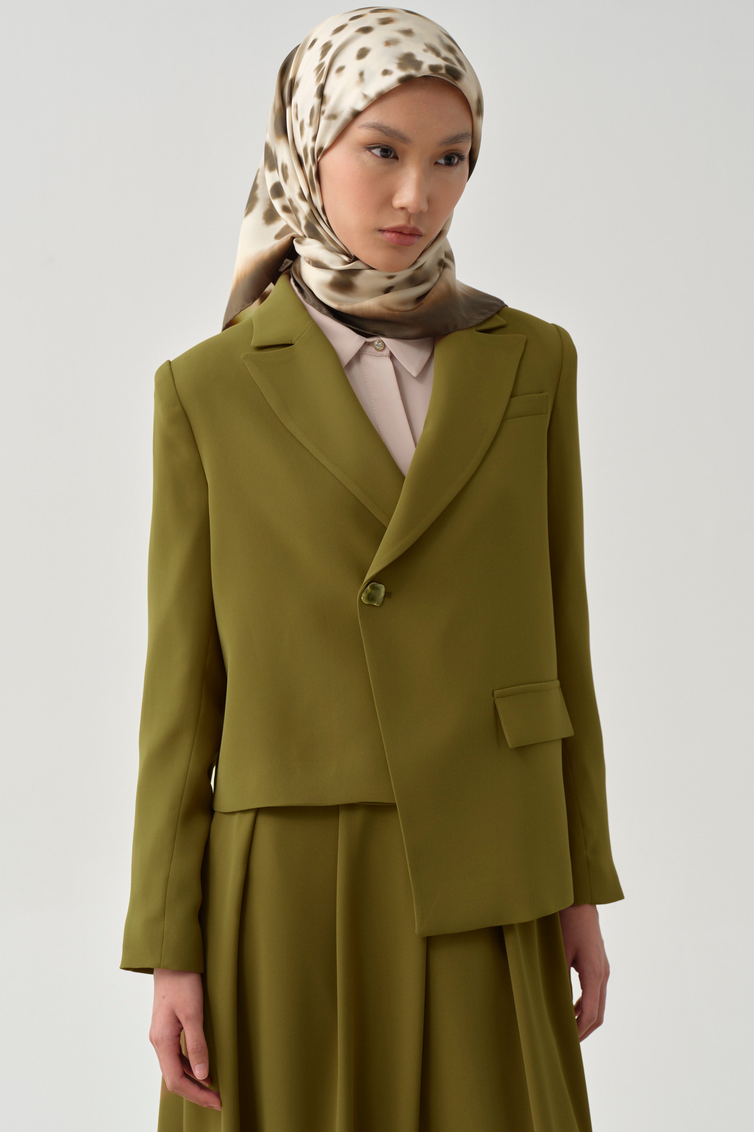 Asimetrik Ters Kruvaze Ceket - Olive TUGBA