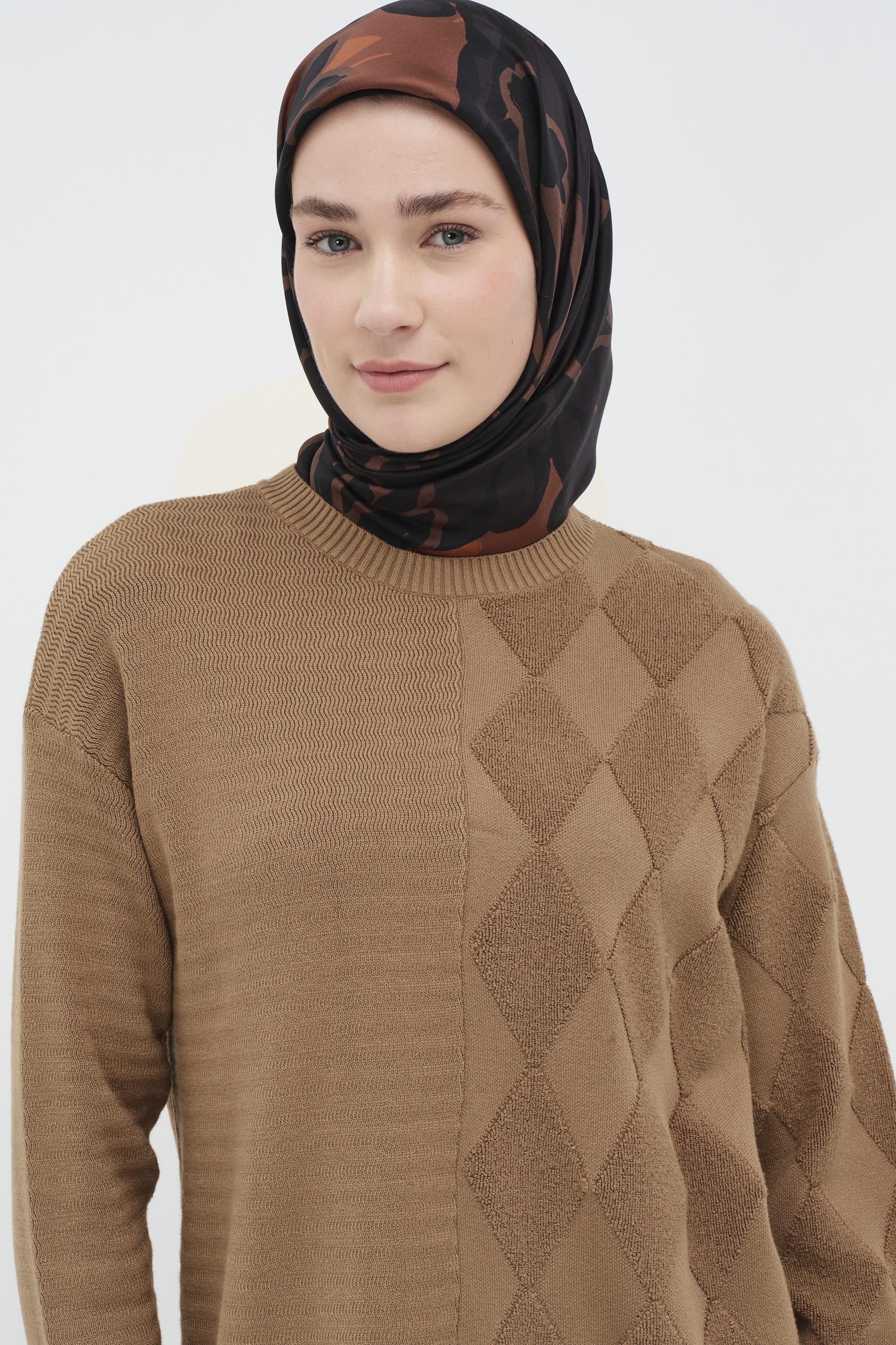 Baklava Desen Triko Tunik - Camel TUGBA