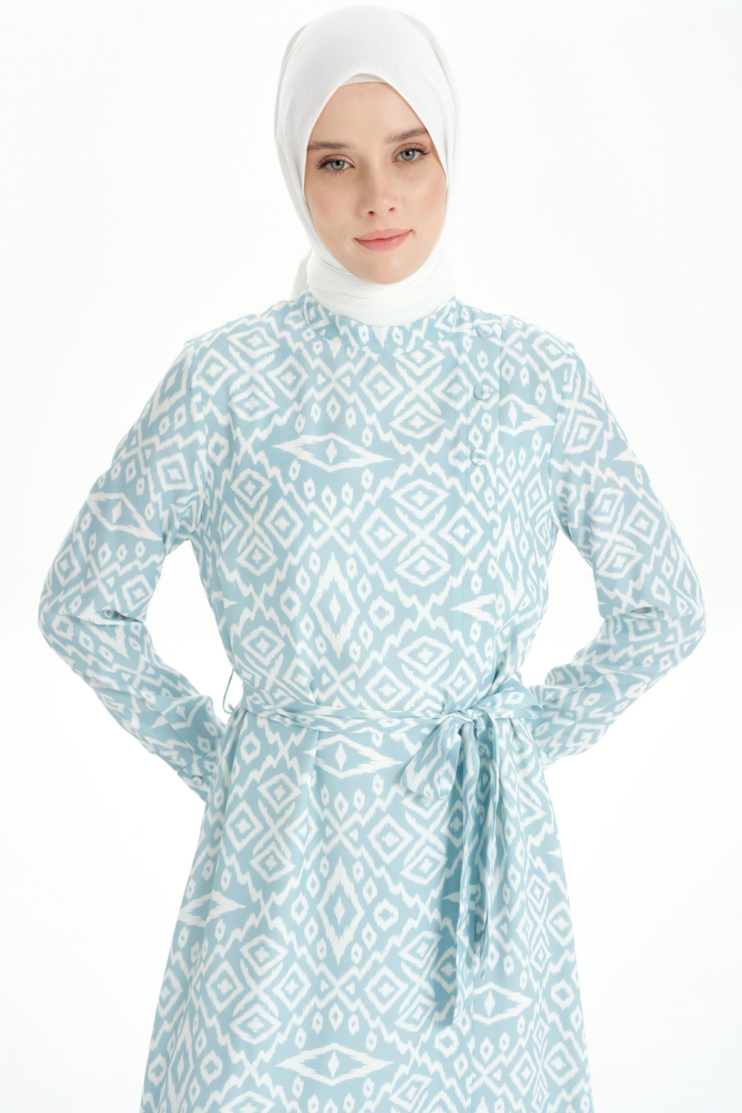 Baklava Desenli Bel Kuşaklı Elbise - Açık Mavi TUGBA