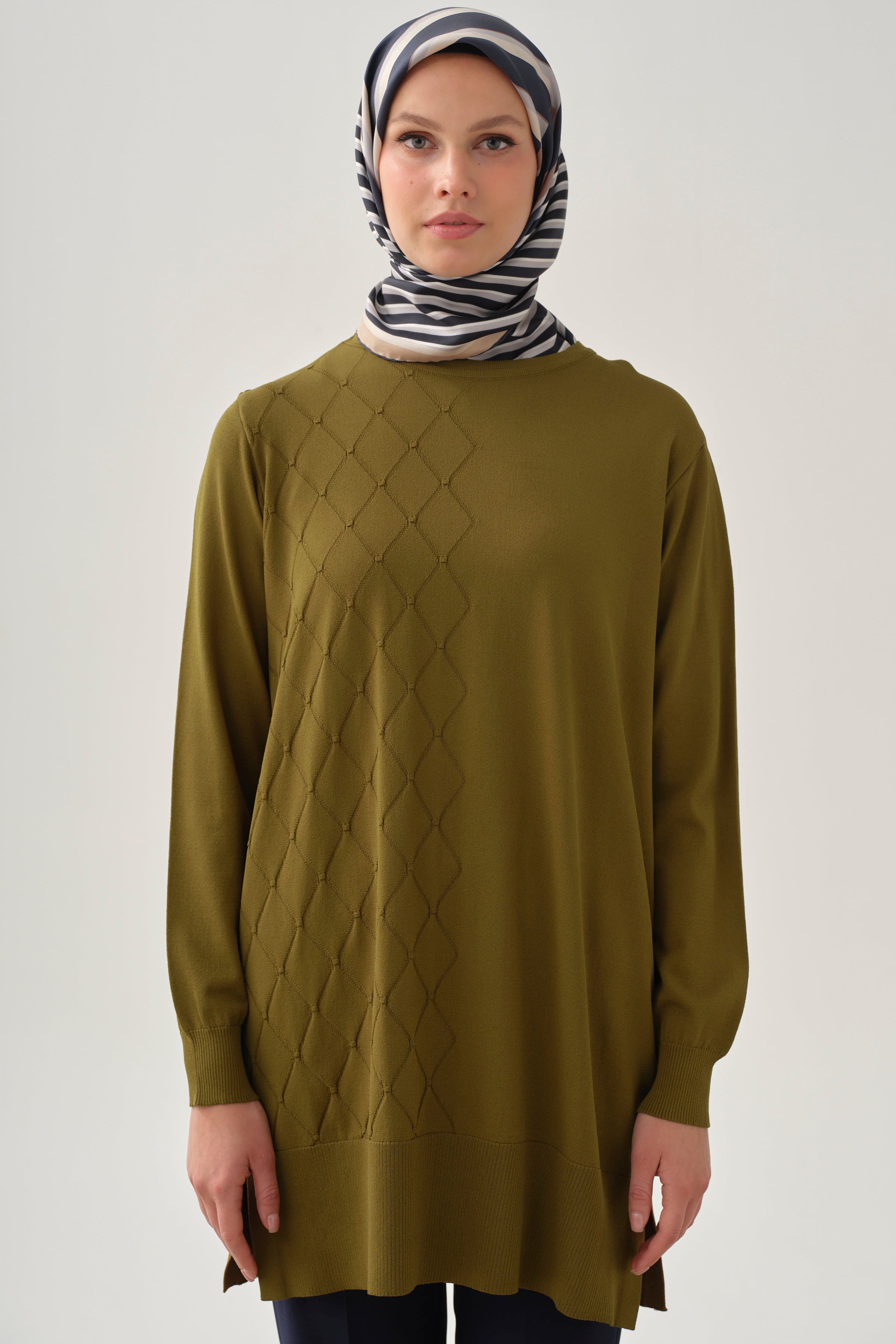 Baklava Desenli Tunik - Olive TUGBA