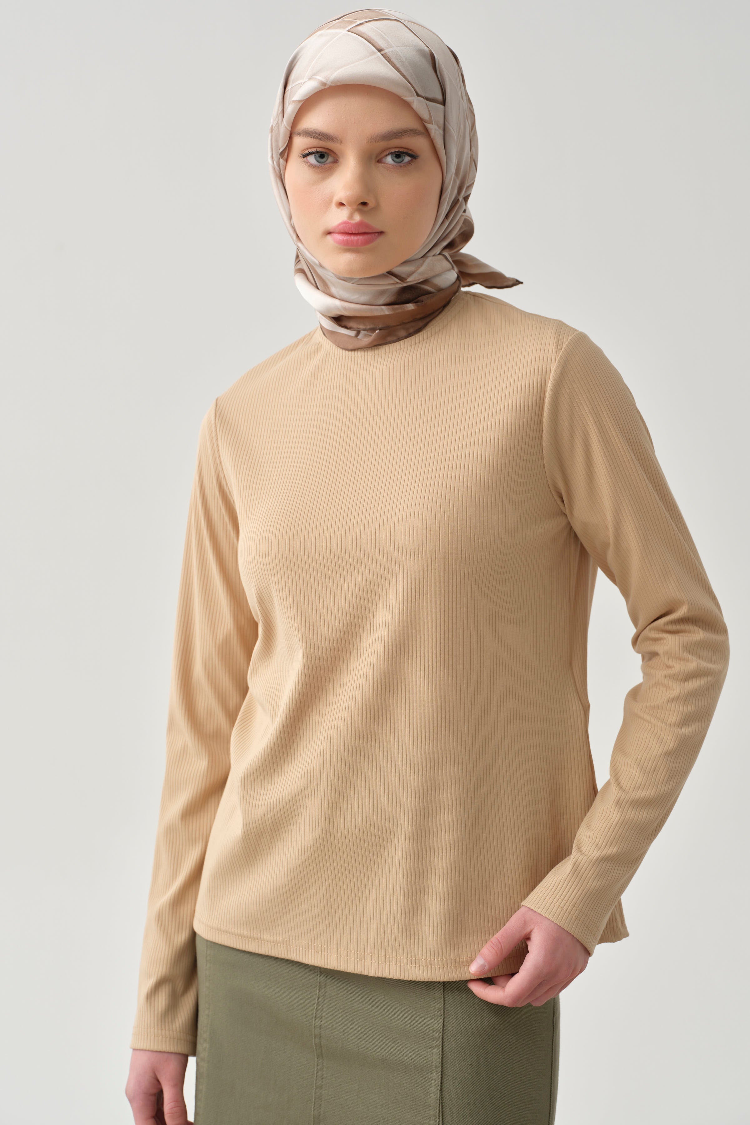 Balıkçı Yaka Örme Bluz - Bej TUGBA