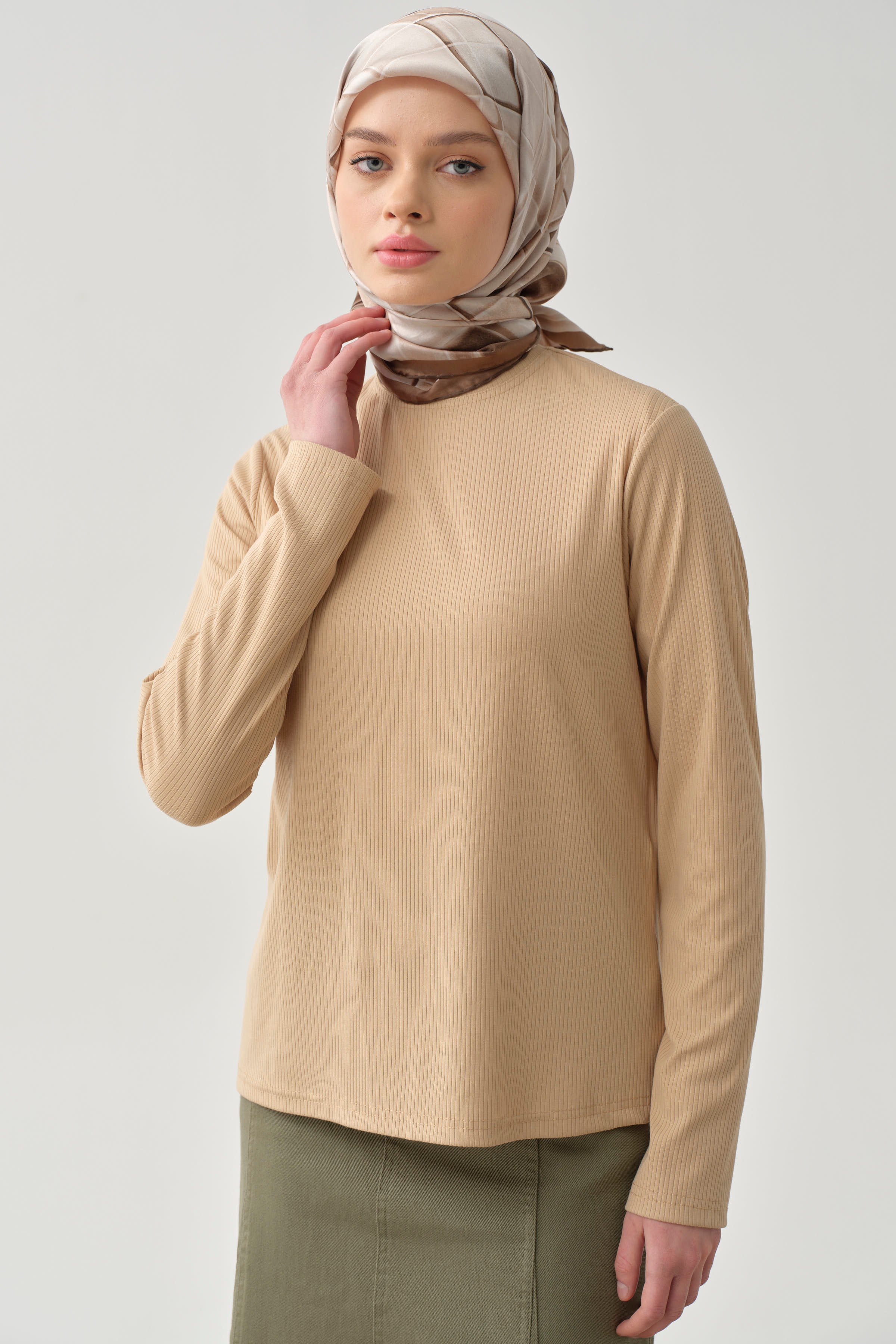 Balıkçı Yaka Örme Bluz - Bej TUGBA