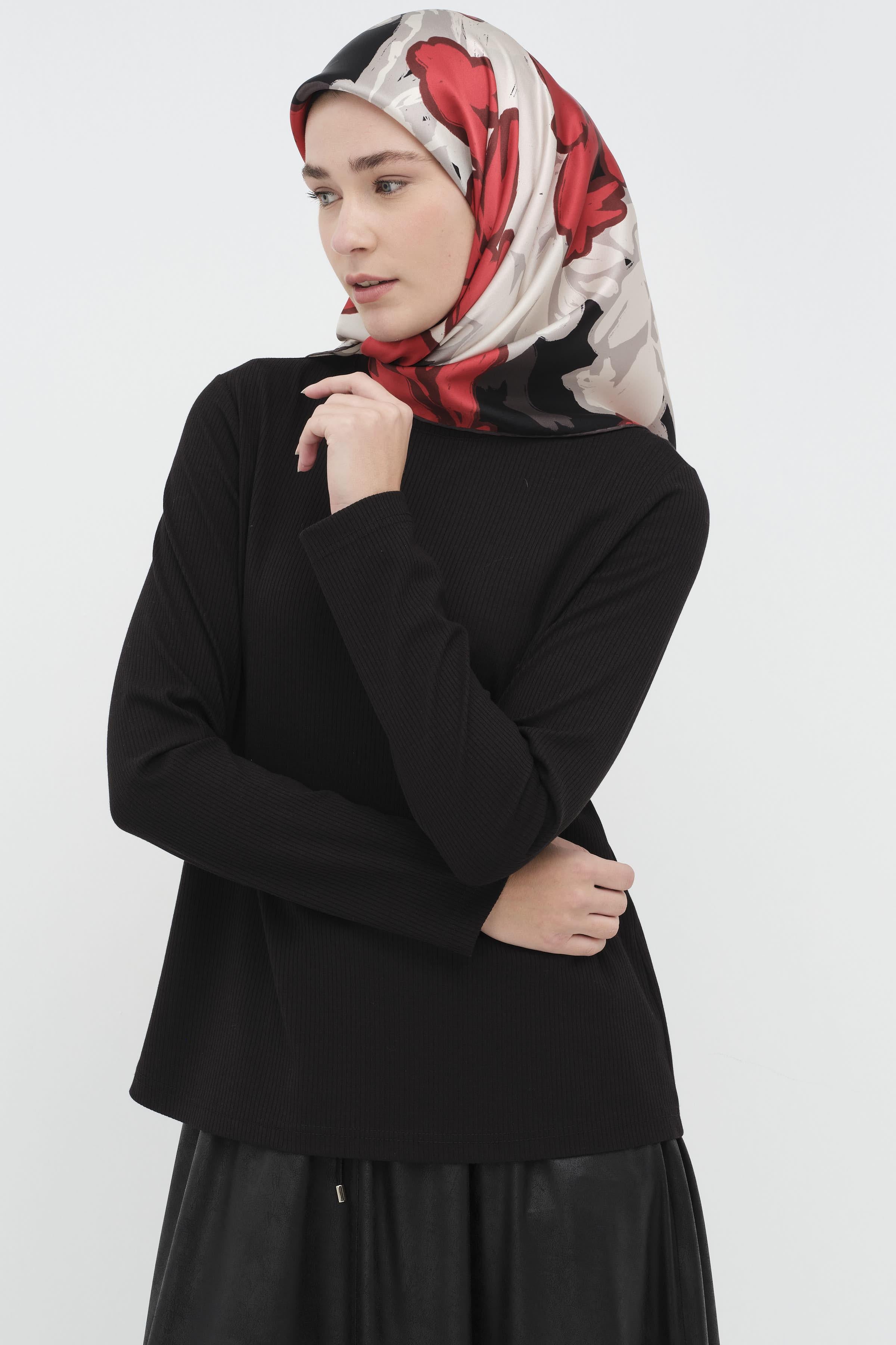 Balıkçı Yakalı Örme Bluz - Siyah TUGBA