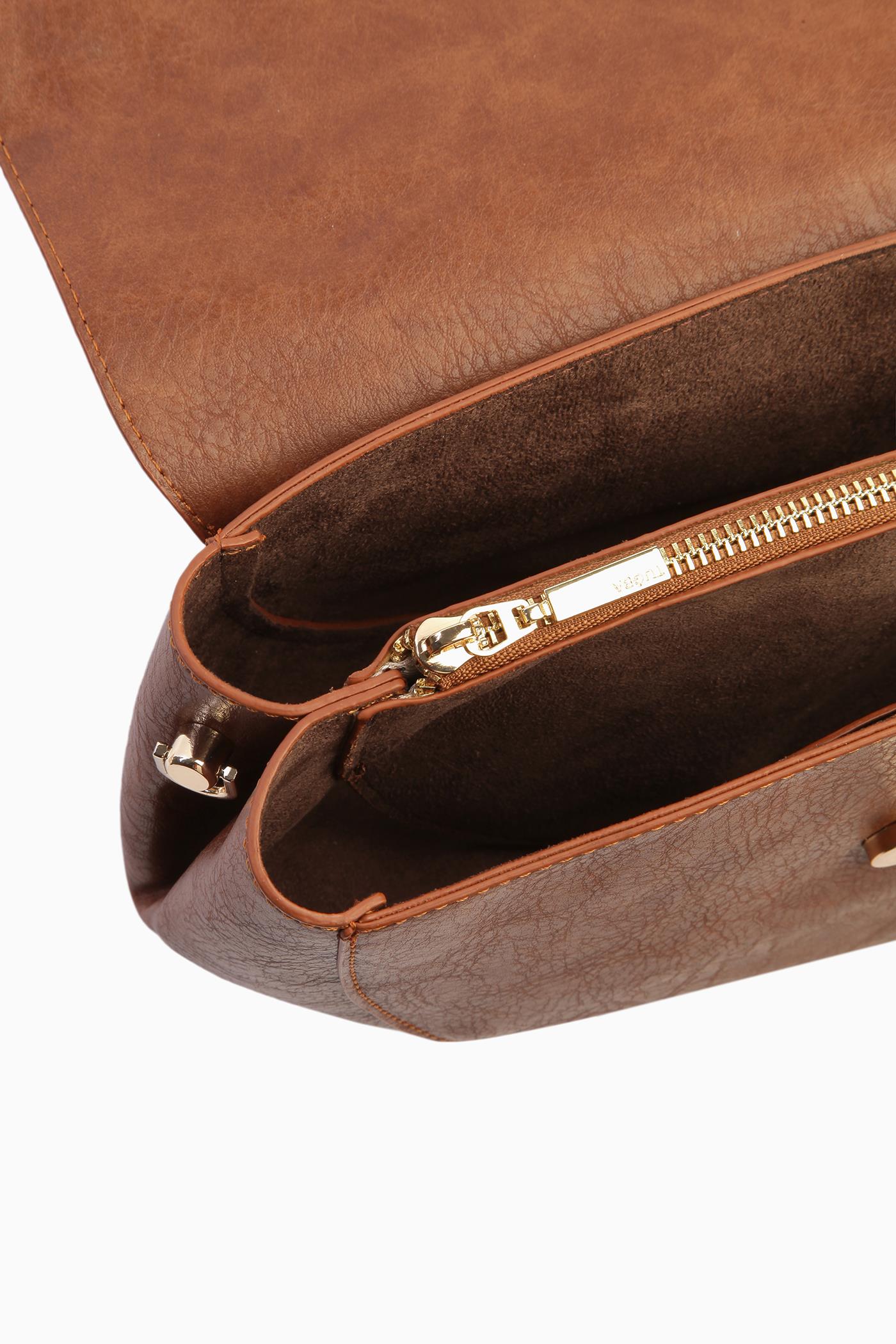 Bant Tokalı Flap Çanta - Taba TUGBA