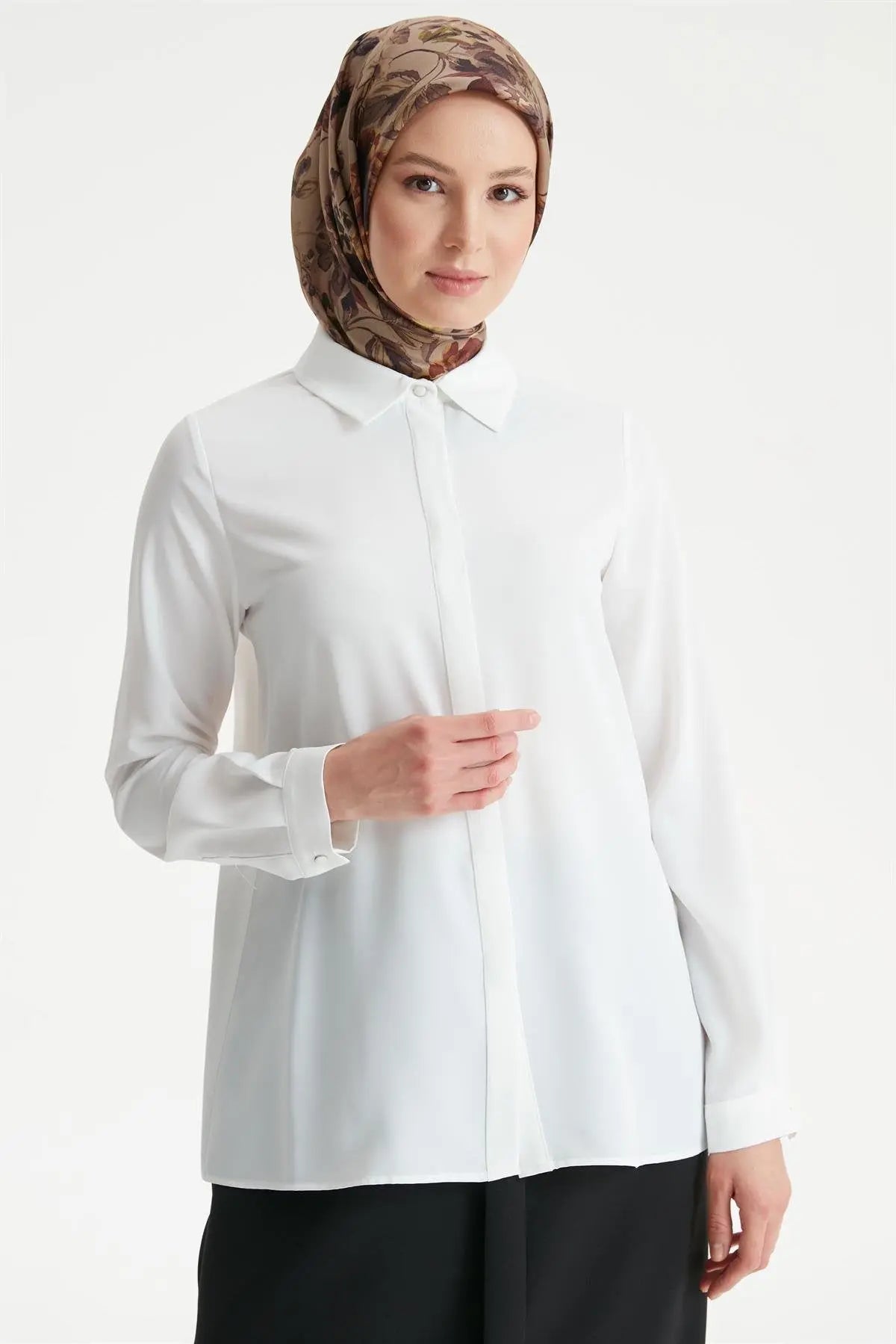 Basic Gizli Patlı Gömlek - Ekru TUGBA