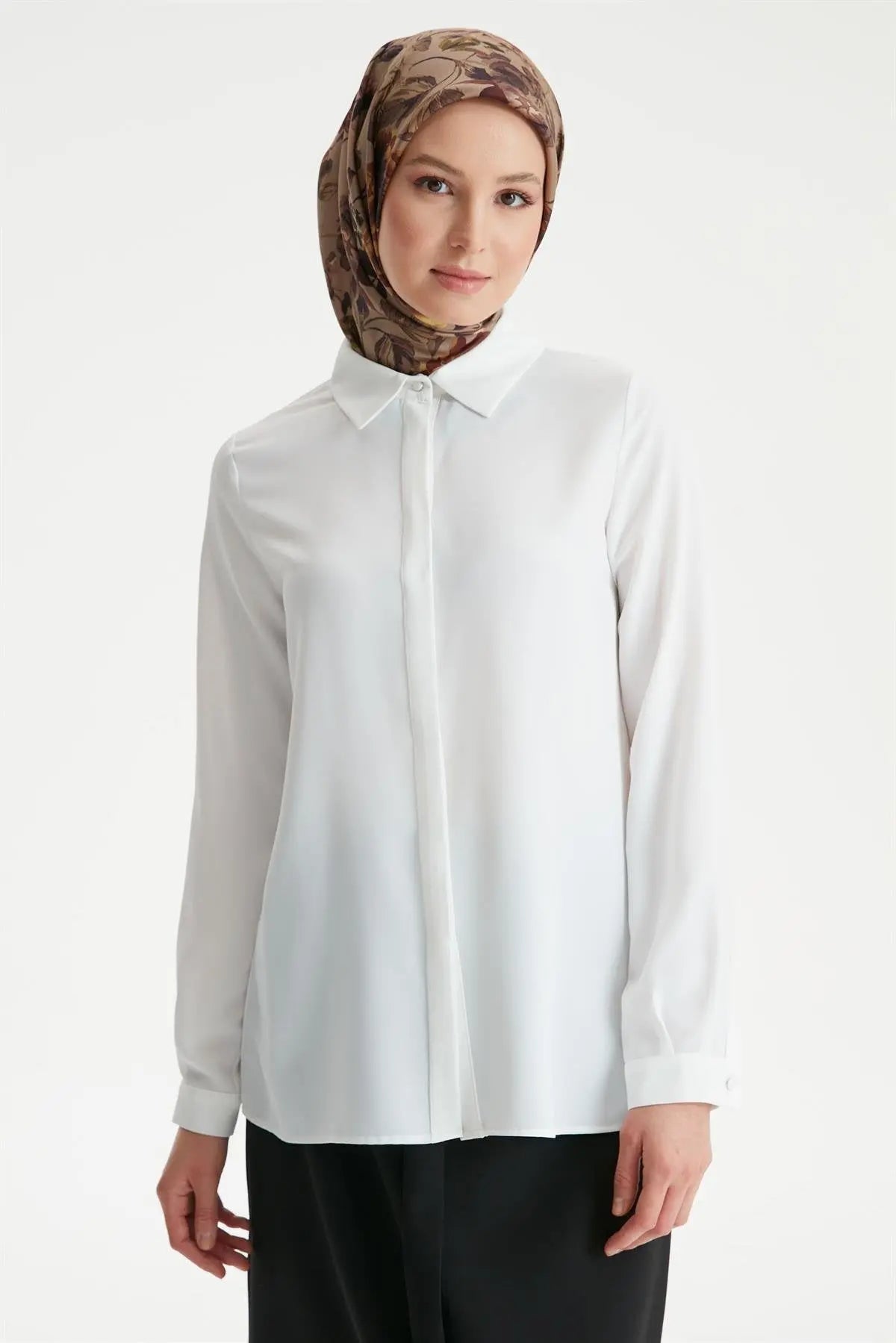 Basic Gizli Patlı Gömlek - Ekru TUGBA