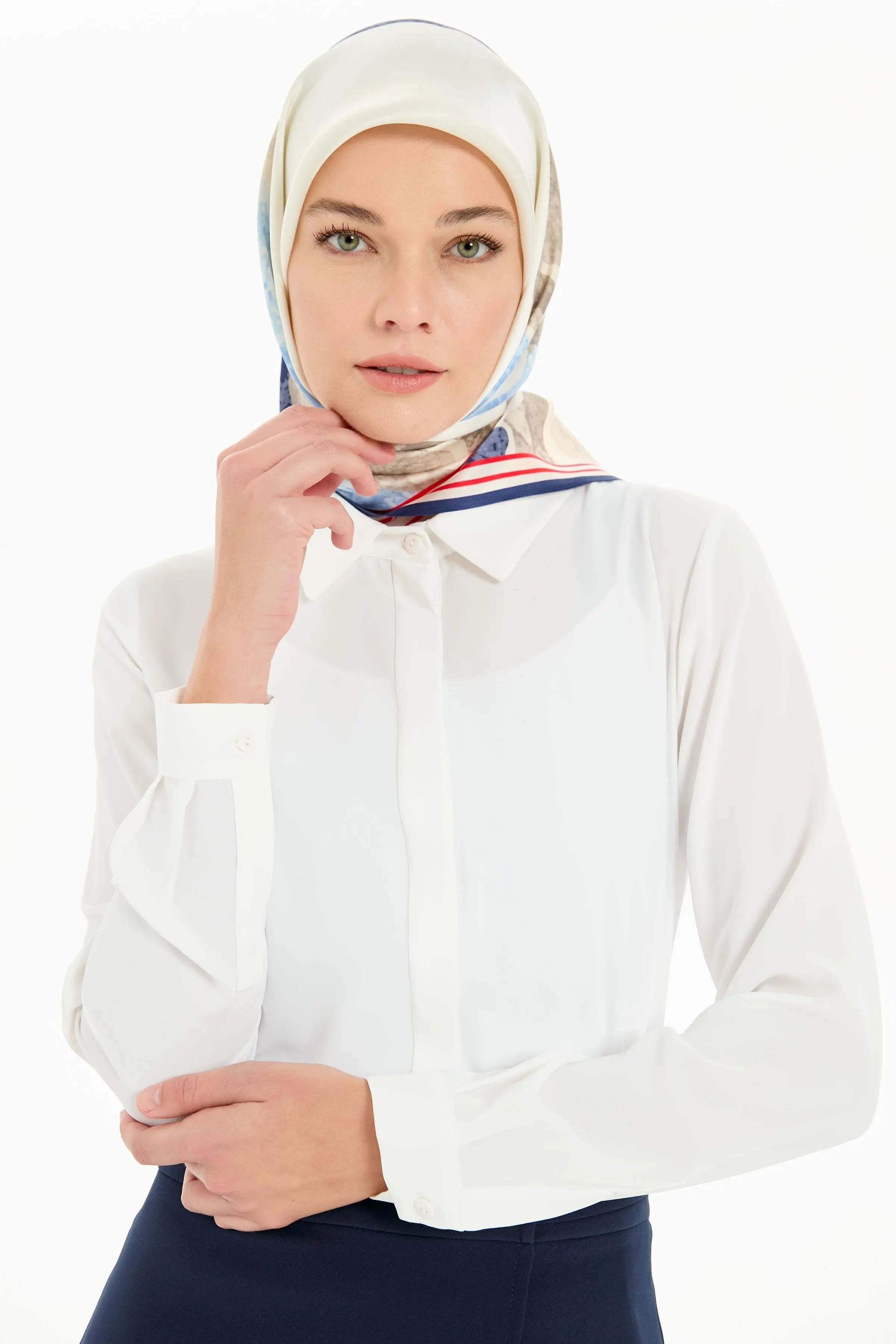 Basic Gizli Patlı Gömlek - Ekru TUGBA