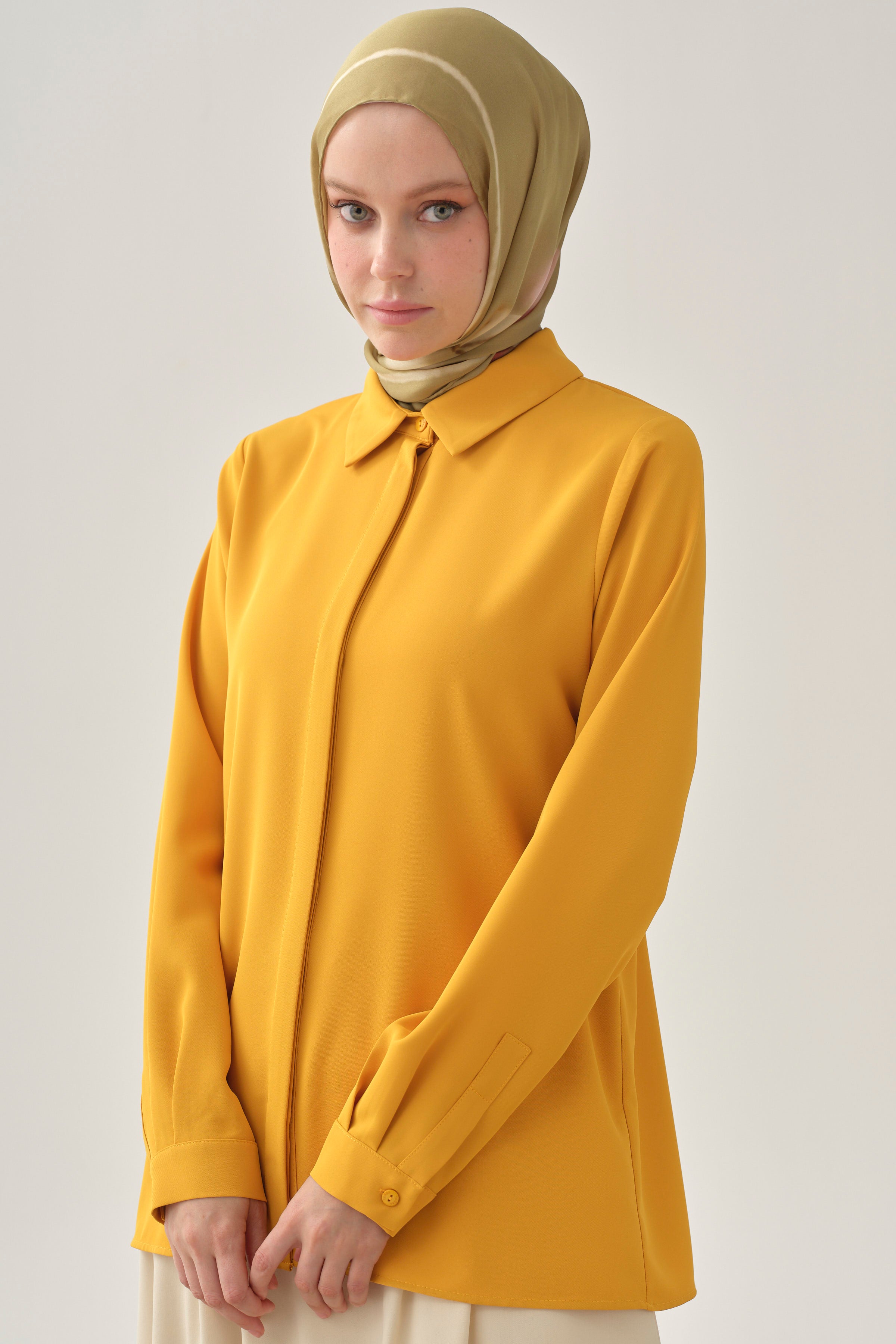 Basic Gizli Patlı Gömlek - Hardal TUGBA