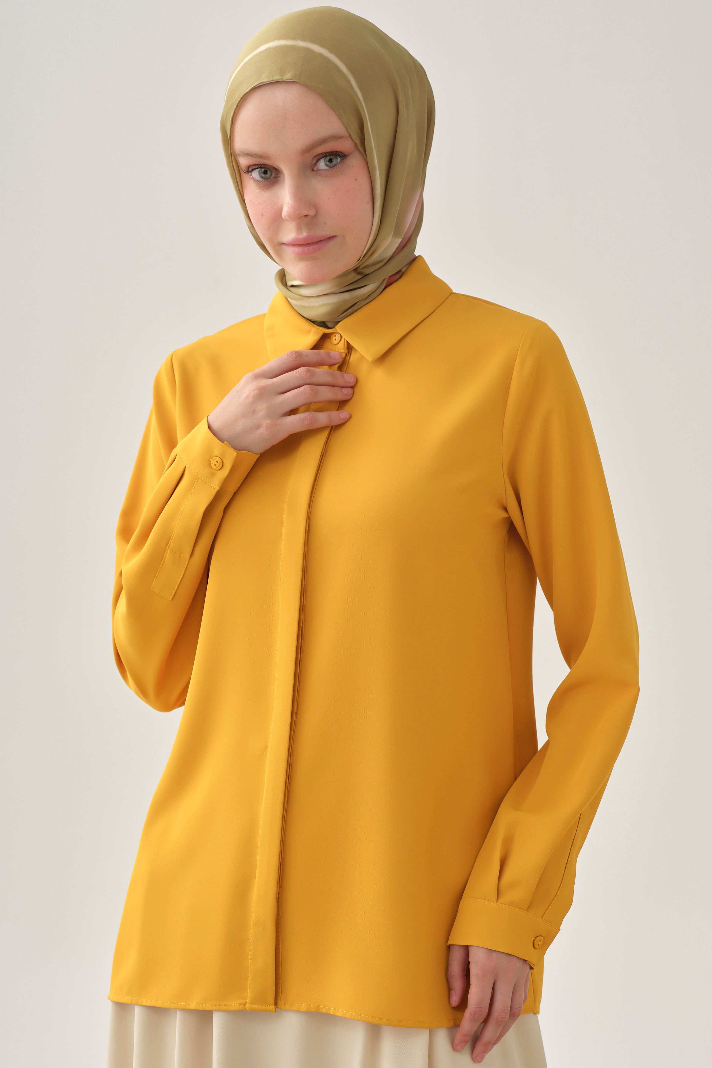 Basic Gizli Patlı Gömlek - Hardal TUGBA