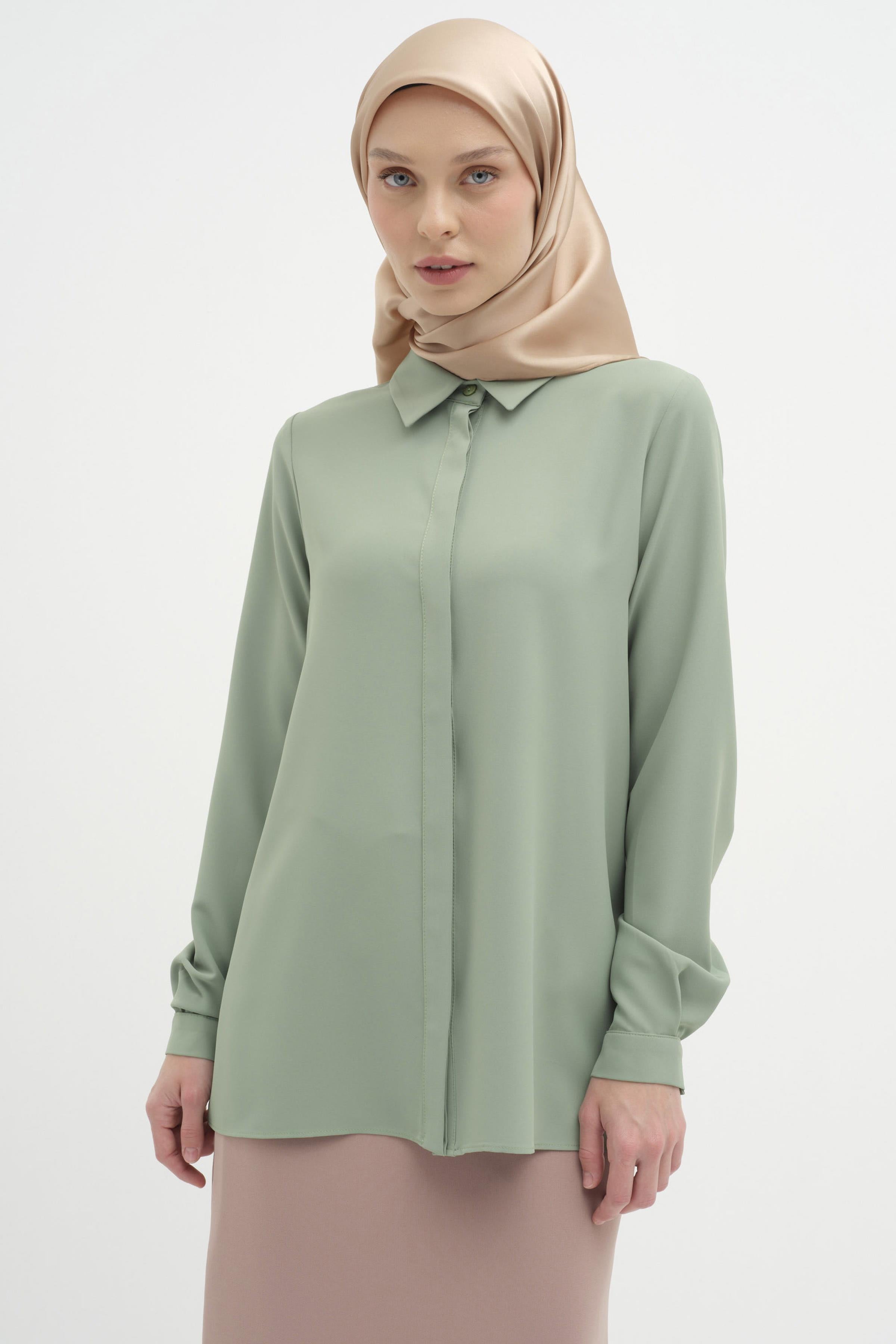 Basic Gizli Patlı Gömlek - Yeşil TUGBA