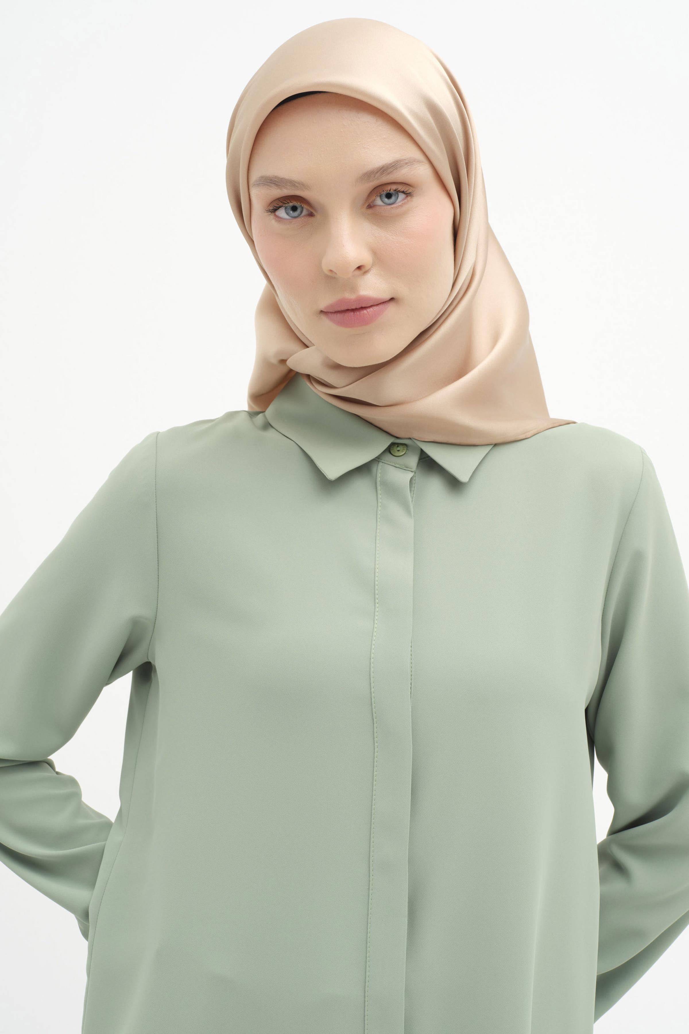 Basic Gizli Patlı Gömlek - Yeşil TUGBA