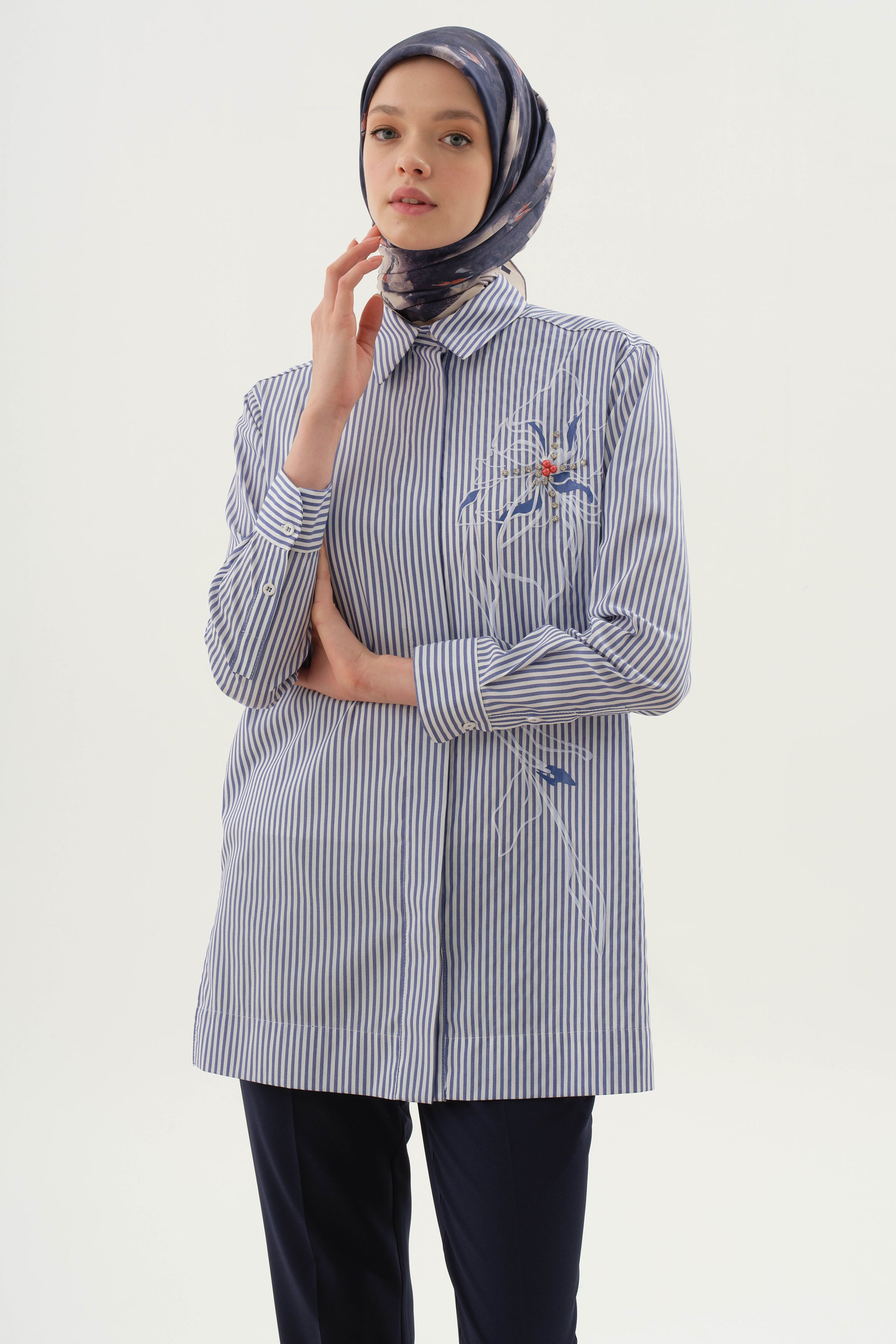 Baskı Taş Detaylı Çizgili Gömlek - İndigo TUGBA