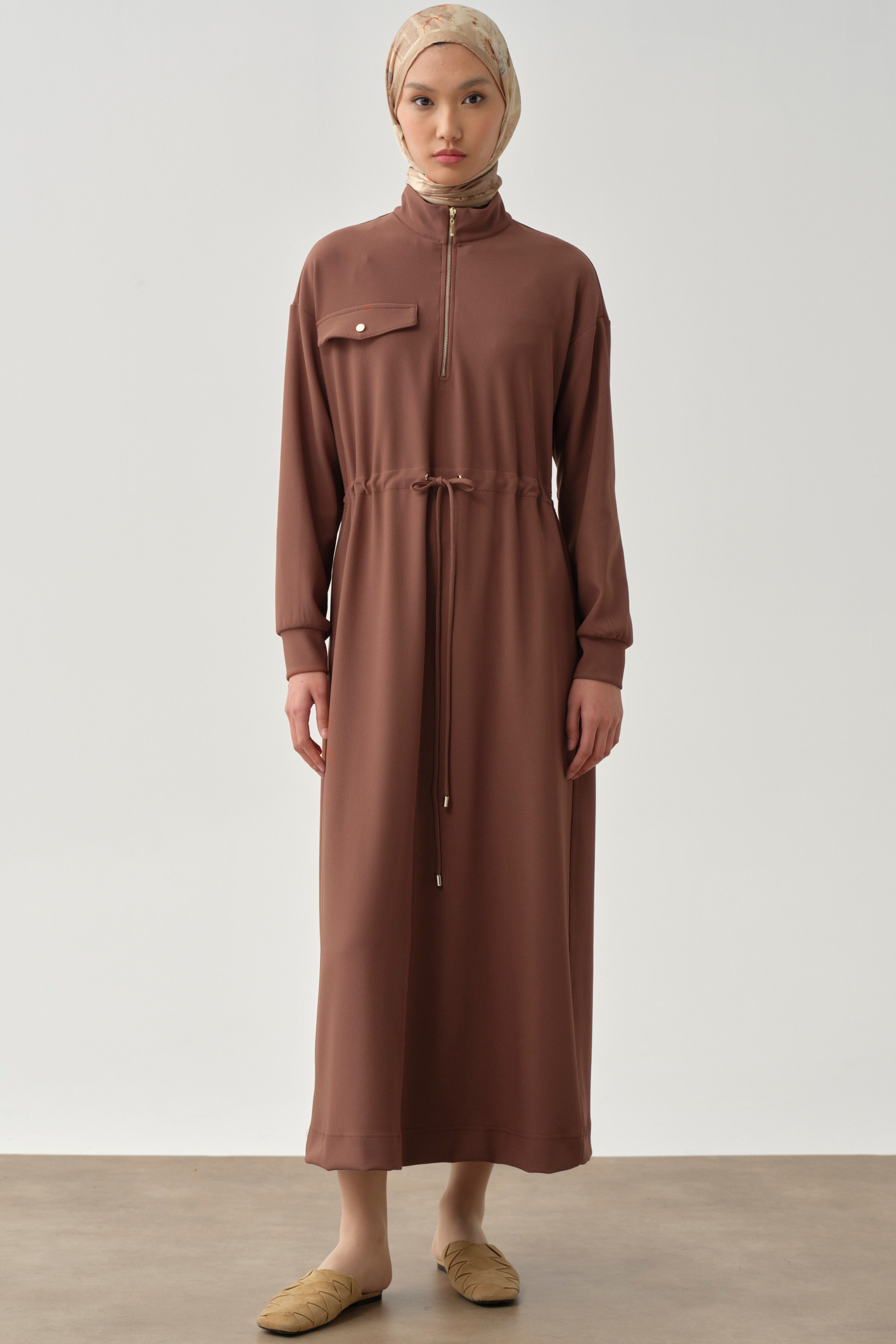 Bel Bağcıklı Örme Elbise - Kahve TUGBA